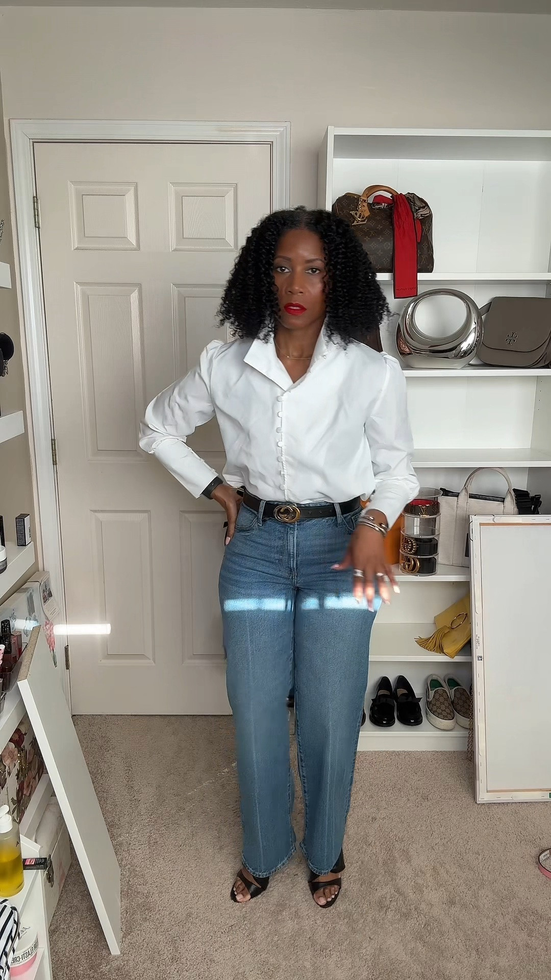 @Express  High Waisted Medium Wash Relaxed Straight Jeans Clean. Polished.
Comtortable. Inese are the straight-leg jeans every corporate girl needs for casual office days, meetings, lunch runs, and after-work plans. Elevated enough for heels, simple enough for sneakers.
Click the cart before your size
disappears. #express #highwaistejeans #corporategirly #womenfashion
#officeootd
