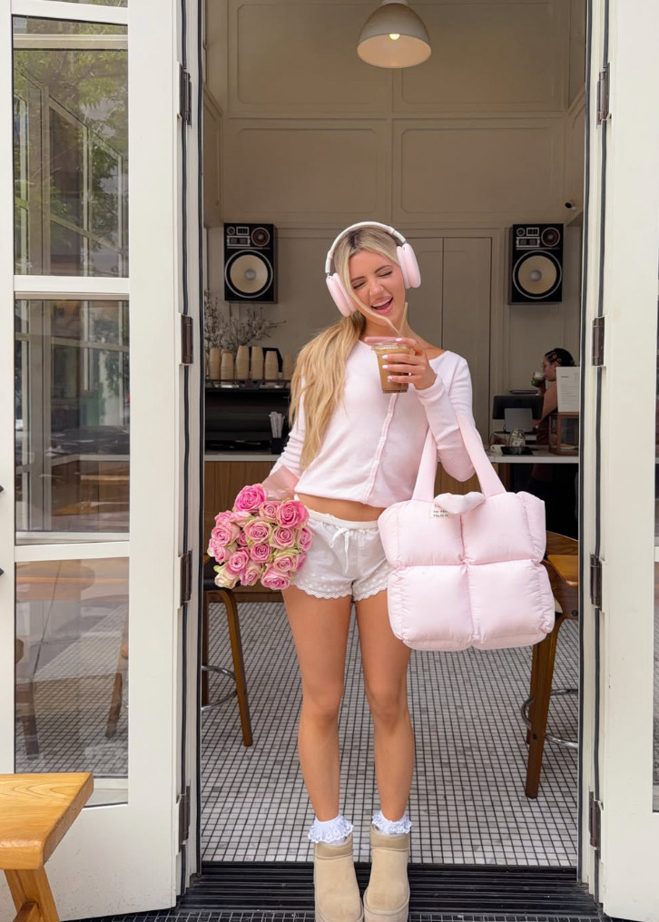 she brought out the uggs 🌸🧸  

 #LTKdayinmylife #LTKootd #LTKSeasonal
