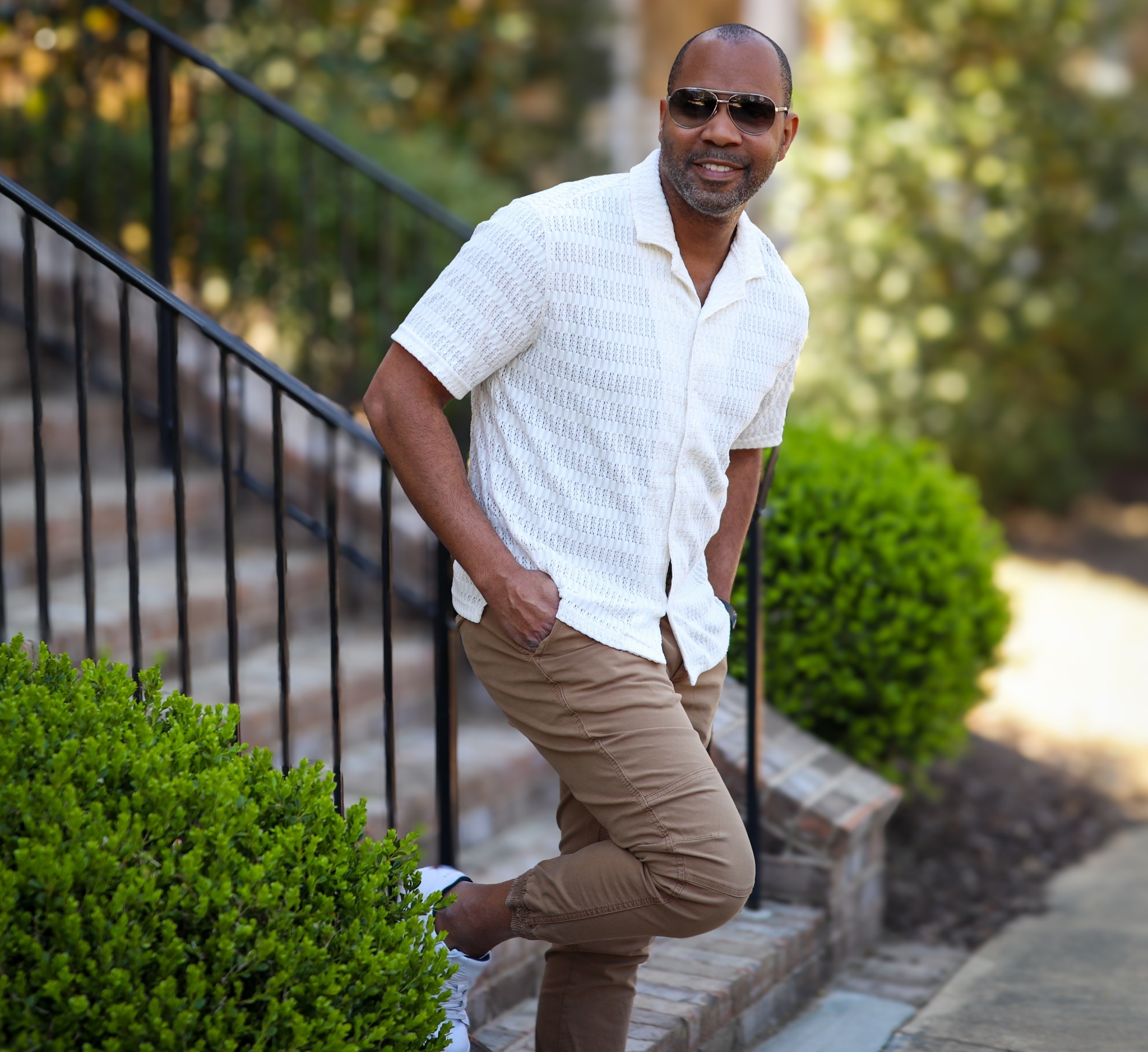 Friday feels officially activated. 

Officially in 'do not disturb' mode, Weekend, I see you. 😎 

.
.
.
.
 #ootd  #everydaystyle #photooftheday #FridayVibes #RelaxMode #instaphoto #instagood  #mrmichaelbrown #models #explorepage #explore  #mensfashion #mensstyle #menswear #fashion #comment4comment #style #styleblogger #styleinspiration #ltkmens #ltkspringsale #macys

@macys 
@shop.ltk 
@macysmen