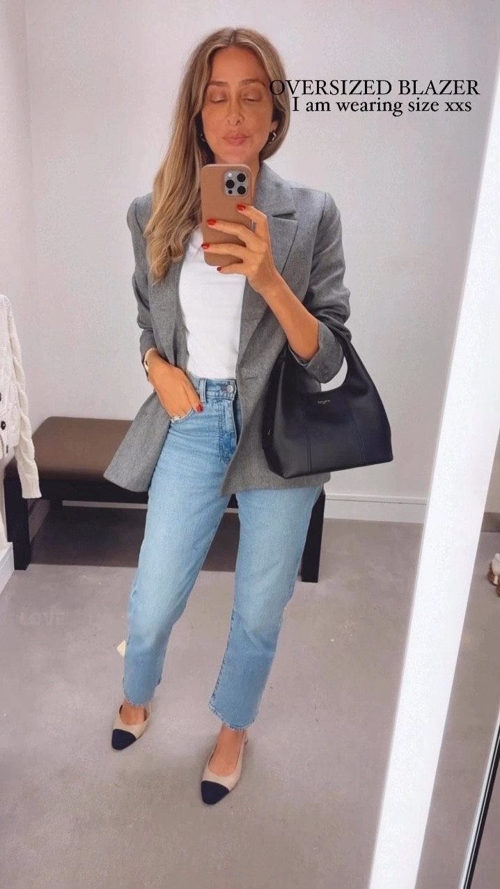 Nordstrom sale - work outfit idea, casual chic outfit. The perfect jeans! So flattering and beautiful, love the wash and it runs true to size I am wearing size 27. This blazer is very oversized I am wearing a size xxs, love the loose fit and the color.


#LTKWorkwear #LTKStyleTip #LTKxNSale