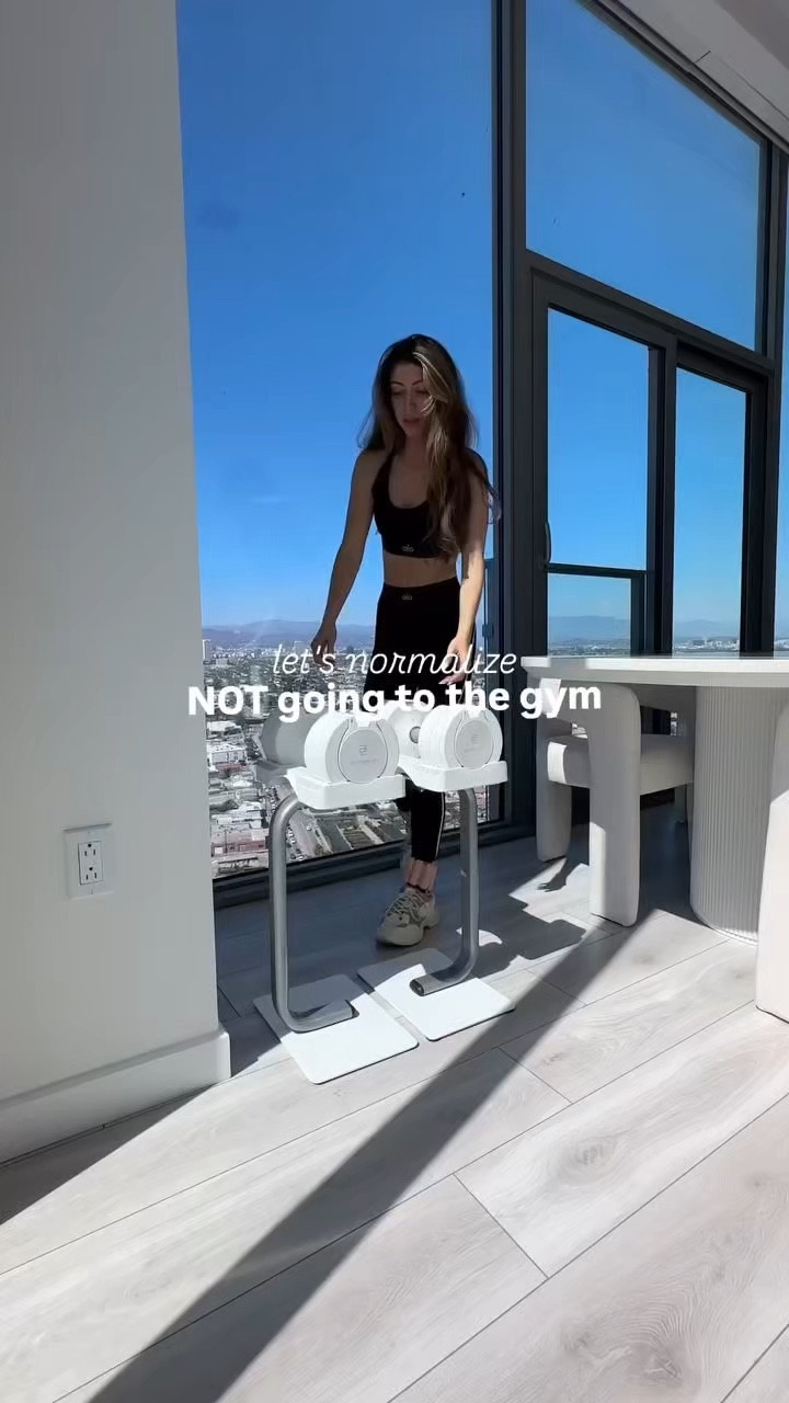 adjustable space-saving kettlebell set for your home gym! 💪#LTKfitness #LTKsalealert

#LTKActive