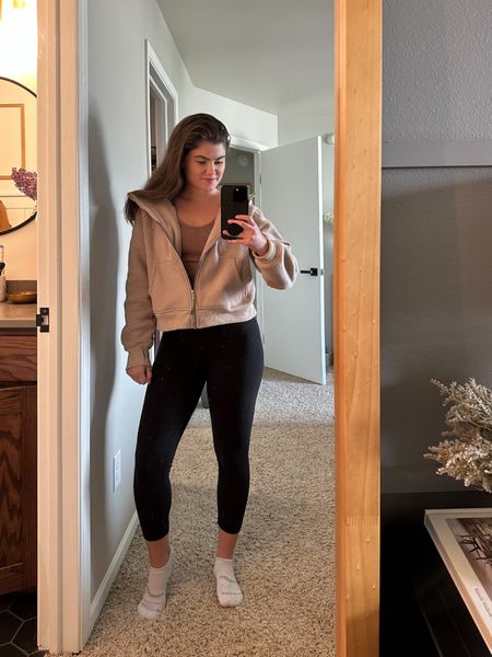 Casual outfit of the day

Workout outfit, free people tank dupe, lululemon scuba full zip hoodie dupe, Amazon find, lululemon high waisted align leggings, athleisure wear

#LTKfitness #LTKstyletip #LTKFind