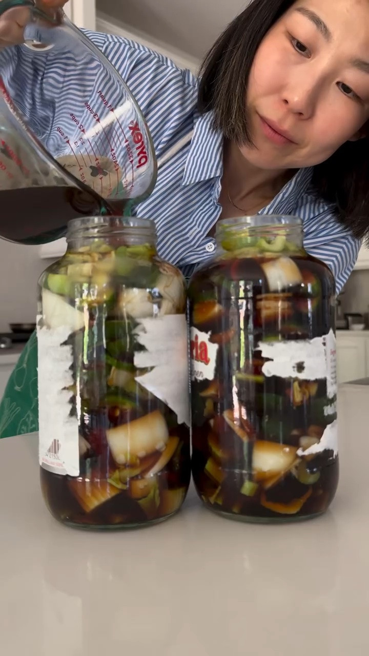 my favorite part of k-bbq meals 🔥

Korean Pickled Sliced Radish + Purple Onion
Veggies:
•sliced radish
•purple onion

Brine:
•1 cup water
•1 cup apple cider vinegar
•1/2 cup brown sugar
•1 tbsp salt

Heat until sugar dissolves. Let the brine cool slightly, then pour over veggies so they stay more crunchy. Leave out at room temperature for 1–2 days, then refrigerate.

⸻

Soy Sauce Pickles
Veggies:

•cucumbers
•celery
•jalapeños
•sweet onions

Brine:
•1 cup water
•1/2 cup apple cider vinegar
•1/2 cup soy sauce
•1/2 cup brown sugar

Heat until sugar dissolves. Let cool slightly before pouring over veggies for extra crunch. Leave out at room temperature for 1–2 days, then refrigerate.