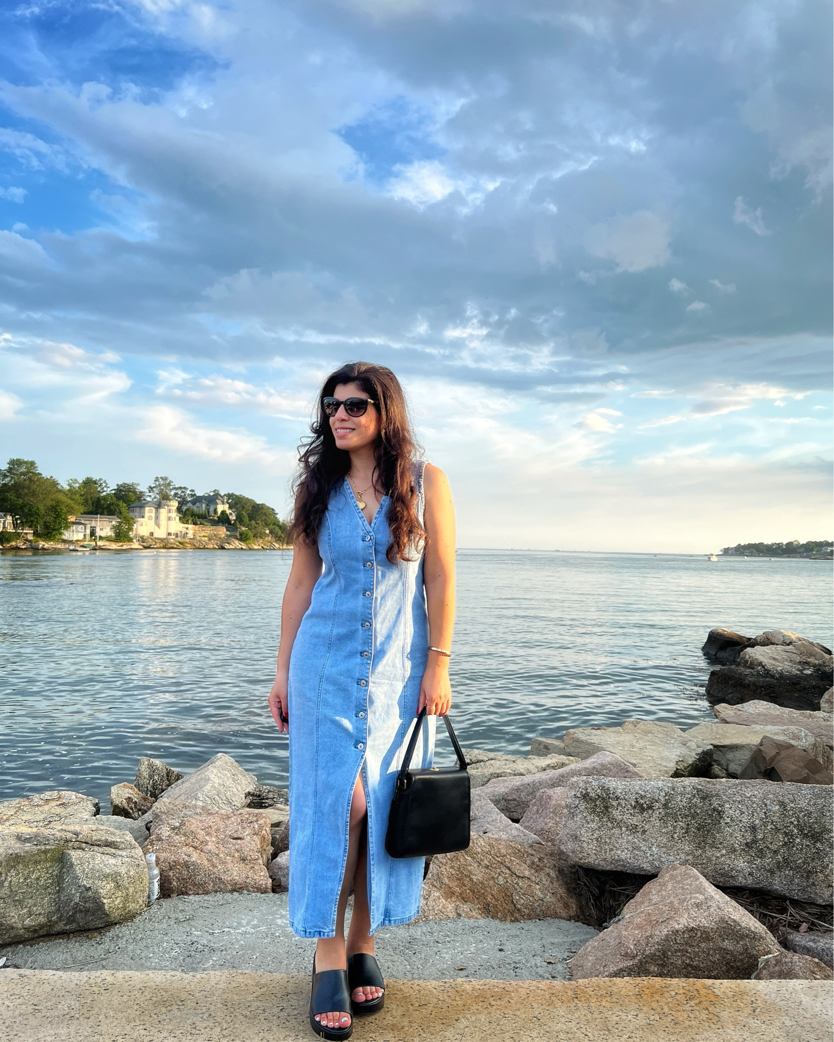Denim dress for an easy summer look