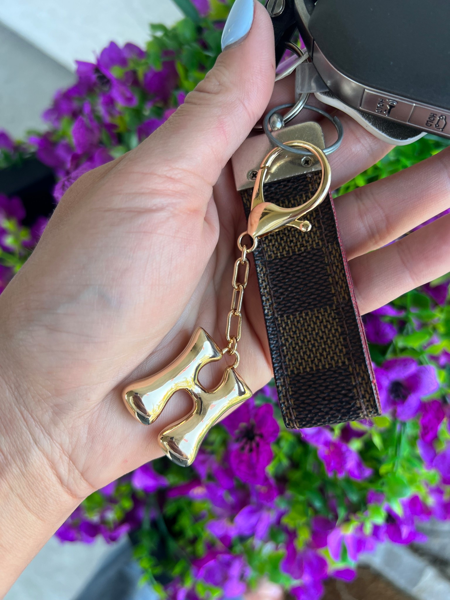 Cutest gold “letter” keychain 🌸

#LTKFindsUnder50