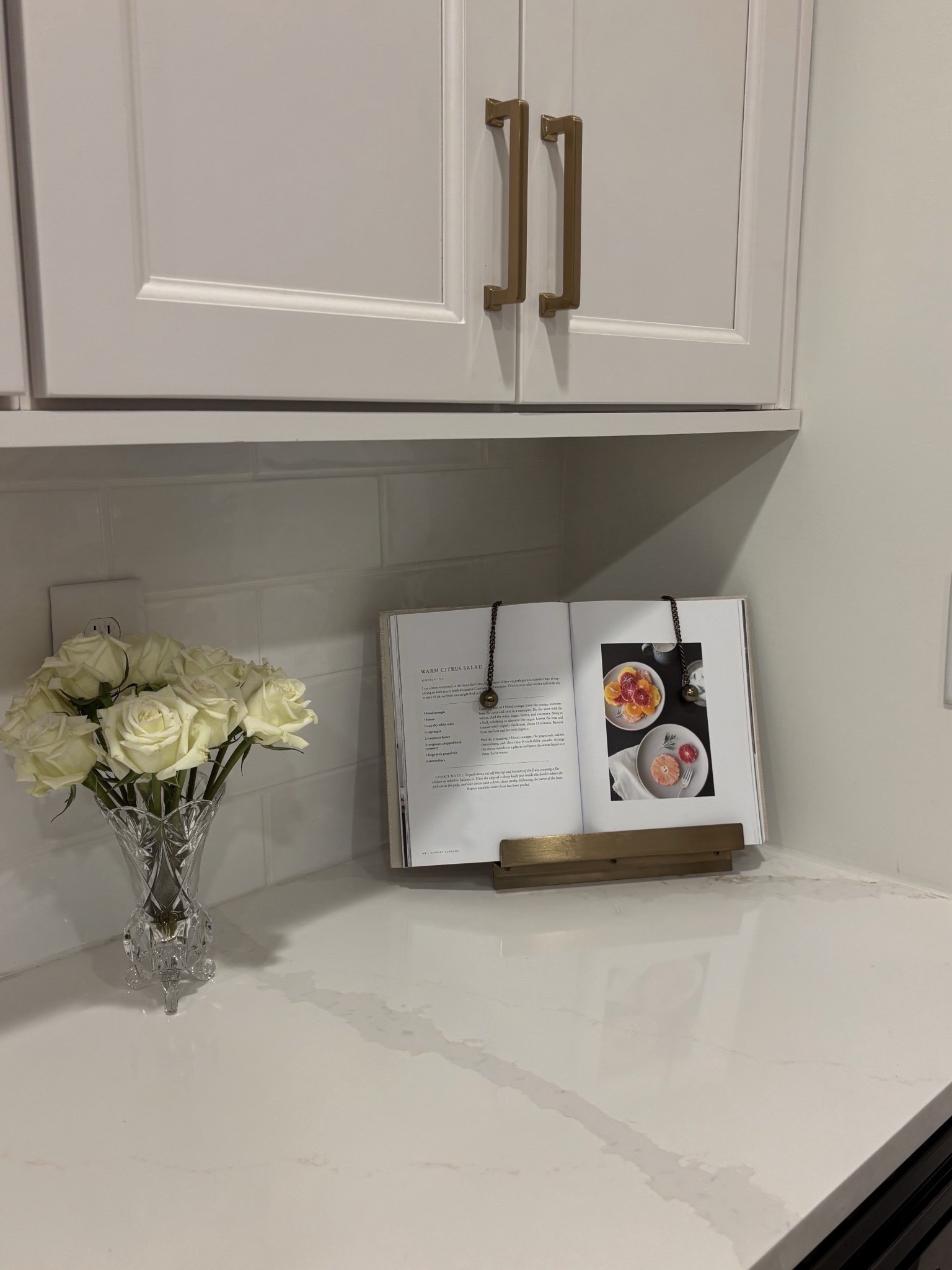 Cutest cookbook holder in the kitchen 🤍



Cooking, baking, recipes, foodie, home decor, sidneymarieduke 

 

#LTKHome