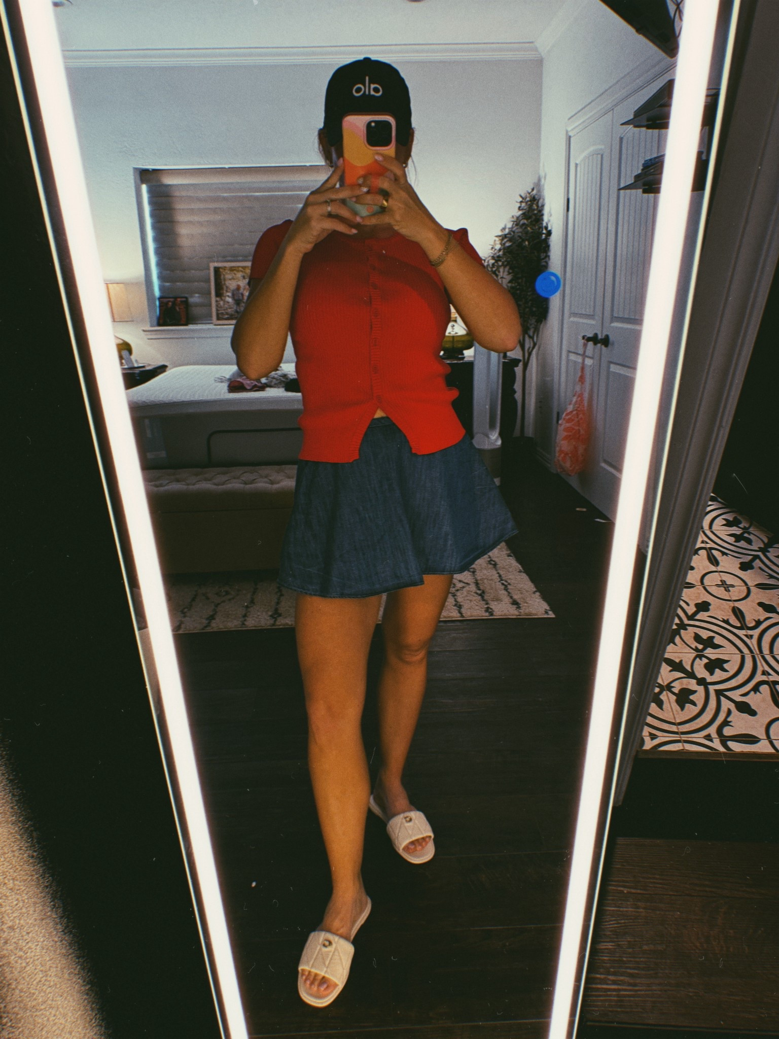 this is your sign you don’t have to overthink a cute outfit 🙌
throw on a fitted top + a mini + comfy slides and go 💅

this is one of those looks i reach for when i want to feel good but still be comfy… because let’s be real, we’re busy but still wanna look put together 🤍

linked everything for you 🫶

#LTKdayinmylife #LTKootd