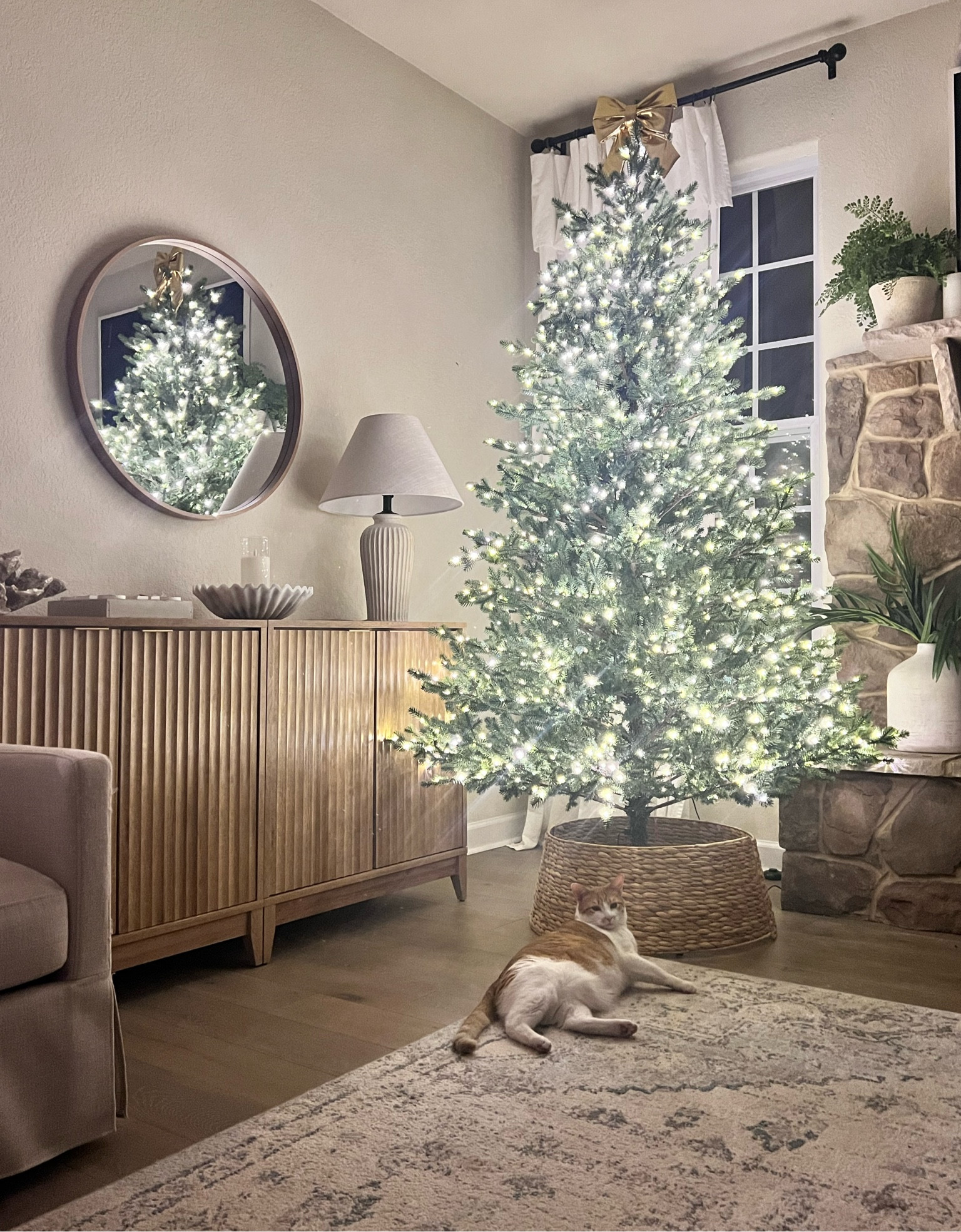 I’m really enjoying the warm Christmas glow from my new Grand Elegant Fir tree. This is the 7.5 foot tree with remote control and twinkling light setting. So easy to put together and has automatic pre-lit branches.

#LTKHoliday #LTKHome #LTKSeasonal