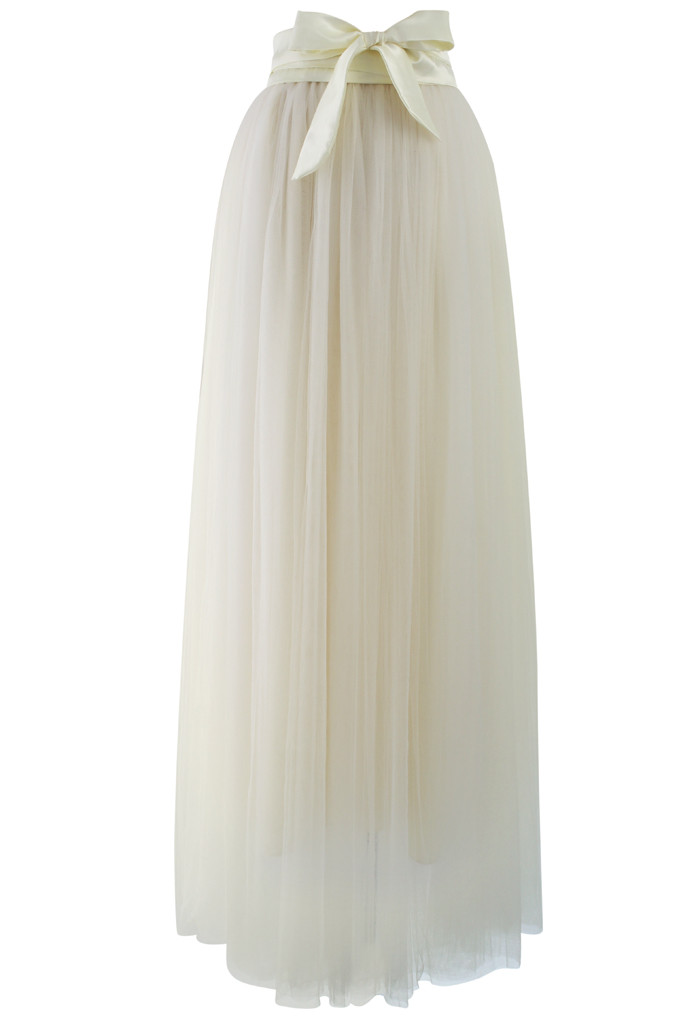 Amore Maxi Tulle Prom Skirt in Beige | Chicwish