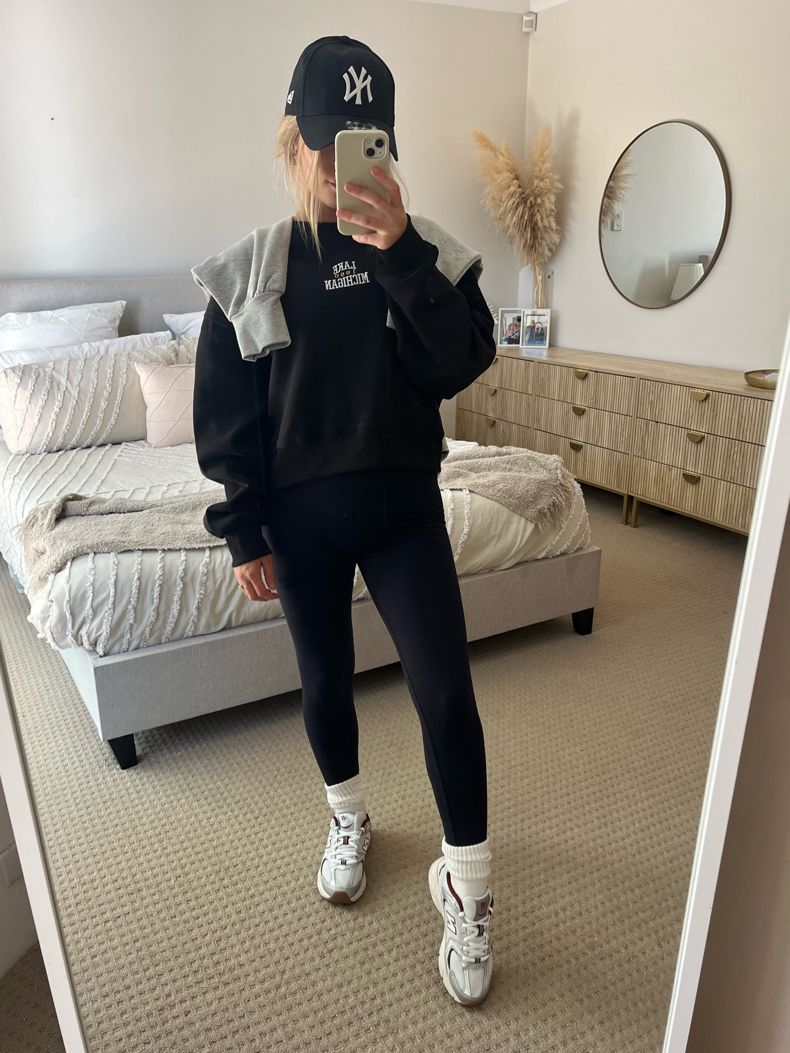 Black sweat shirt - is pretty true to size. It’s not s full length sweat it kind of sits on your hip bone which is nice when wearing it with jeans or gym pants.

Leggings - I’m wearing a petite size. As I’m 152cm, ill also tag the regular length in these. They are on the tighter side so id go a size up #sportscasual #athleticwear #athlesiure 