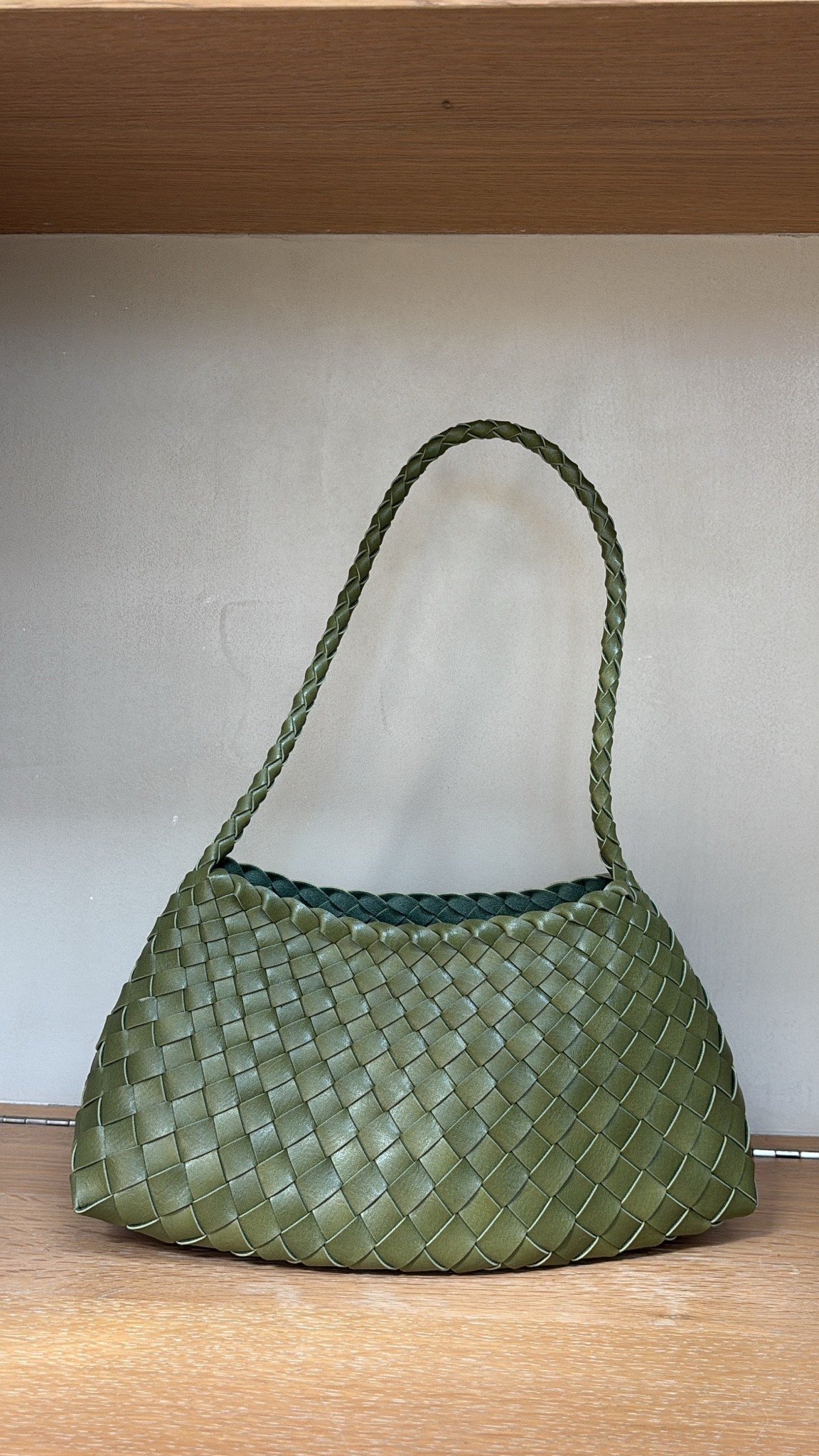 Obsessed with this bag! The color is perfect and the quality is stunning! I can’t believe this is an Amazon purchase. I will be purchasing in a few colors! ￼

#LTKdayinmylife #LTKgrwm #LTKootd