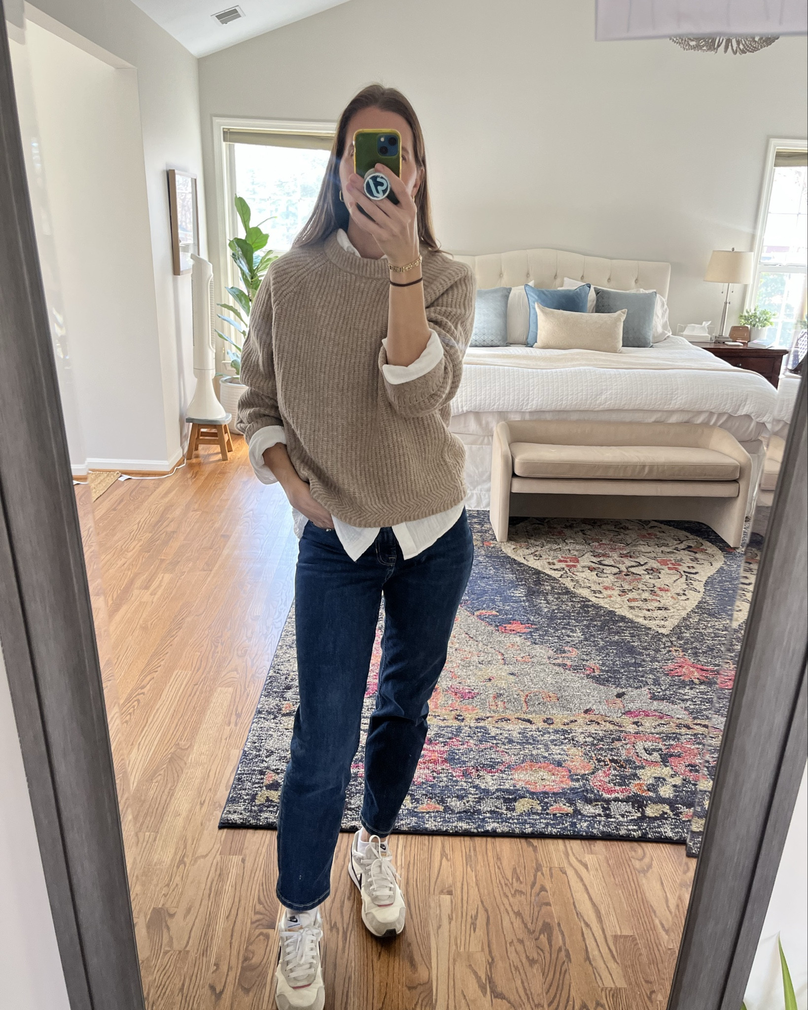 About to run out the door to hang out with a bunch of Kindergarteners in my volunteer slot for the month. Must haves…stretchy denim and sneakers. 

#LTKmomlife #LTKdayinmylife #LTKootd