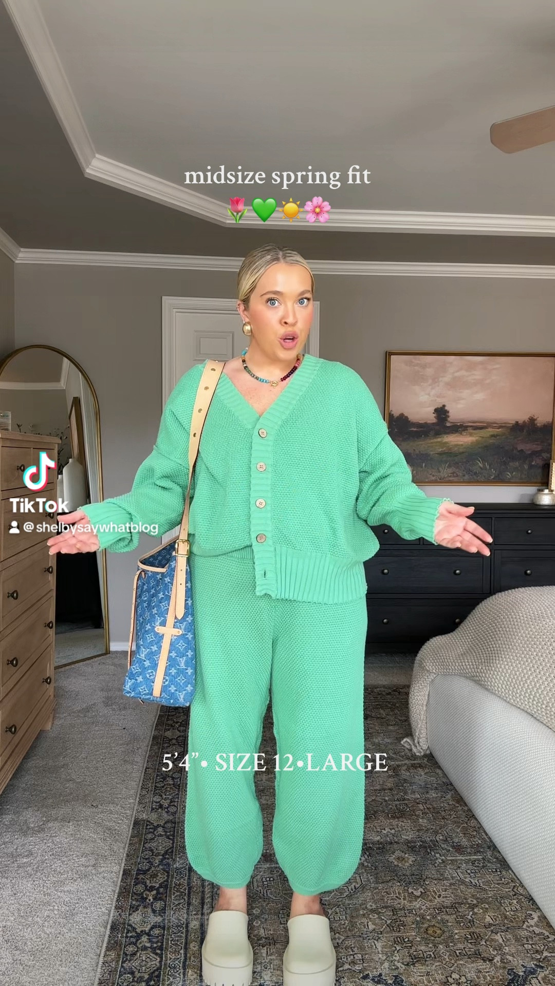 Midsize free people spring fit. Wearing a size large 🌸💚🌷

#LTKVideo #LTKmidsize #LTKfindsunder100