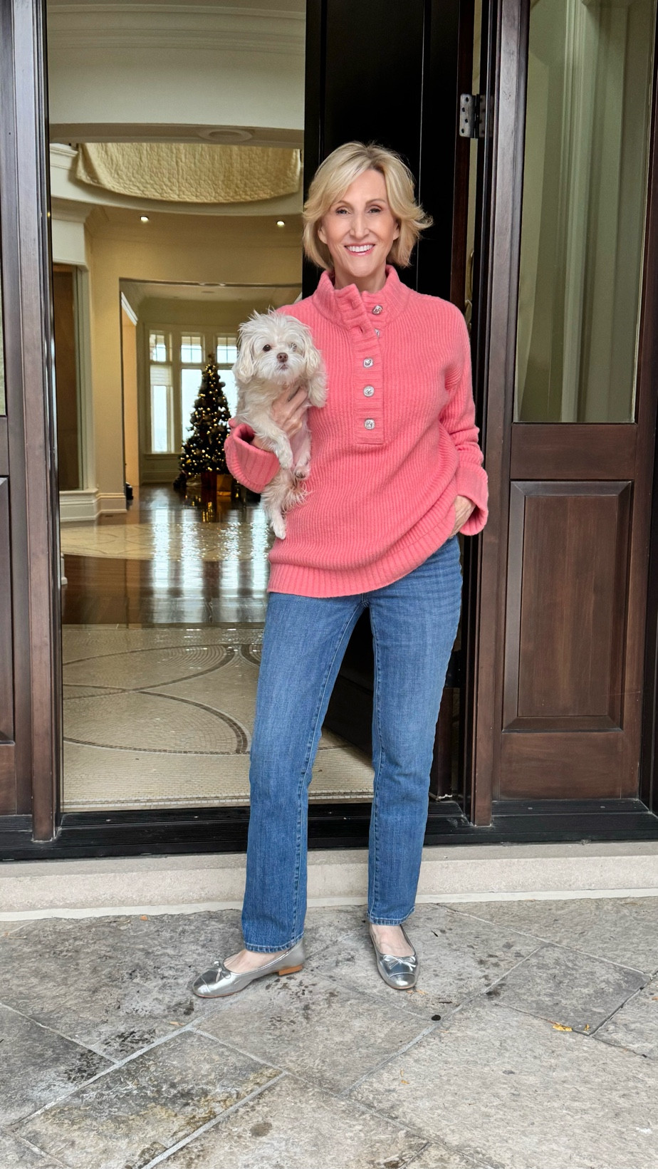 Soft, cozy, and totally peachy 🍑 Loving this comfy Talbots sweater paired with straight-leg jeans—effortless, everyday style that just feels right. Perfect for a casual day out or a little coffee run!

#LTKSeasonal #LTKootd #LTKOver40