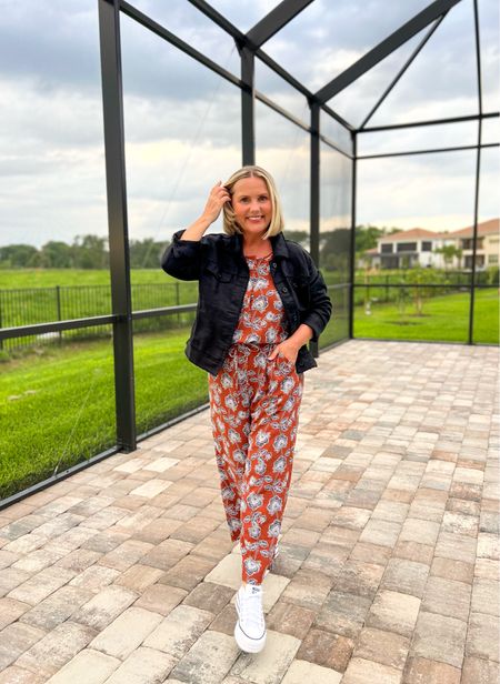 A cute, fun and comfortable jumpsuit with a linen jacket and sneakers.

Use code JONA10 for 10% off the jumpsuit.


#LTKFindsUnder100 #LTKOver40 #LTKStyleTip