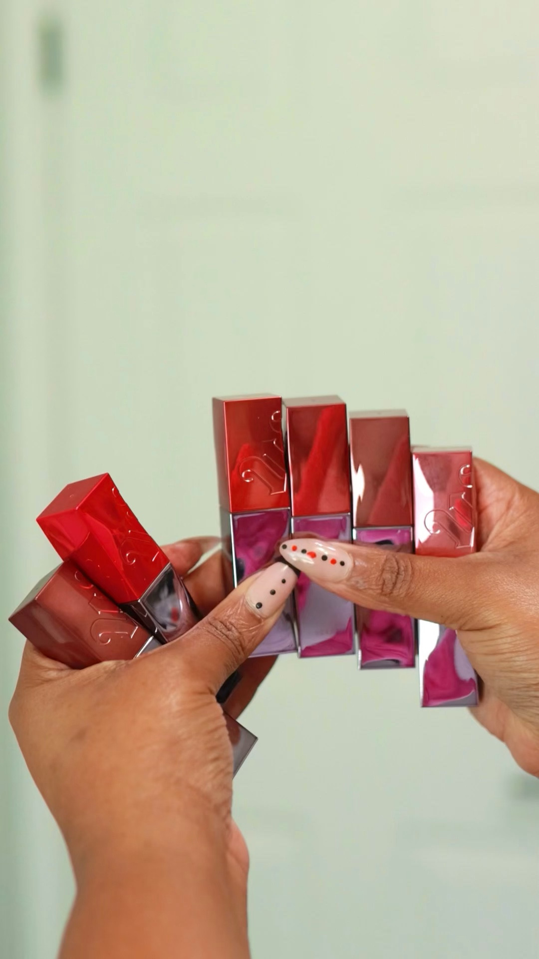 @urbandecaycosmetics didn’t come to play with these glossy longwear liquid lipstick shades! I chose the “Luv Ya Back Talk” shade because it’s a warm mauve tone just in time for fall! 

It’s not too heavy on the lips and the reapply is amazing. 

#LTKBeauty #LTKPlusSize