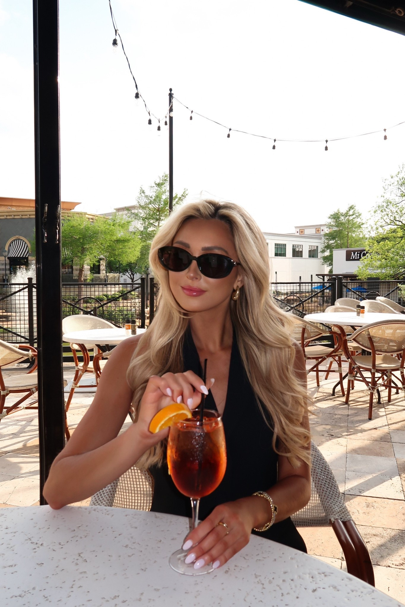 bury me in this aritzia halter blazer 

#LTKWorkwear