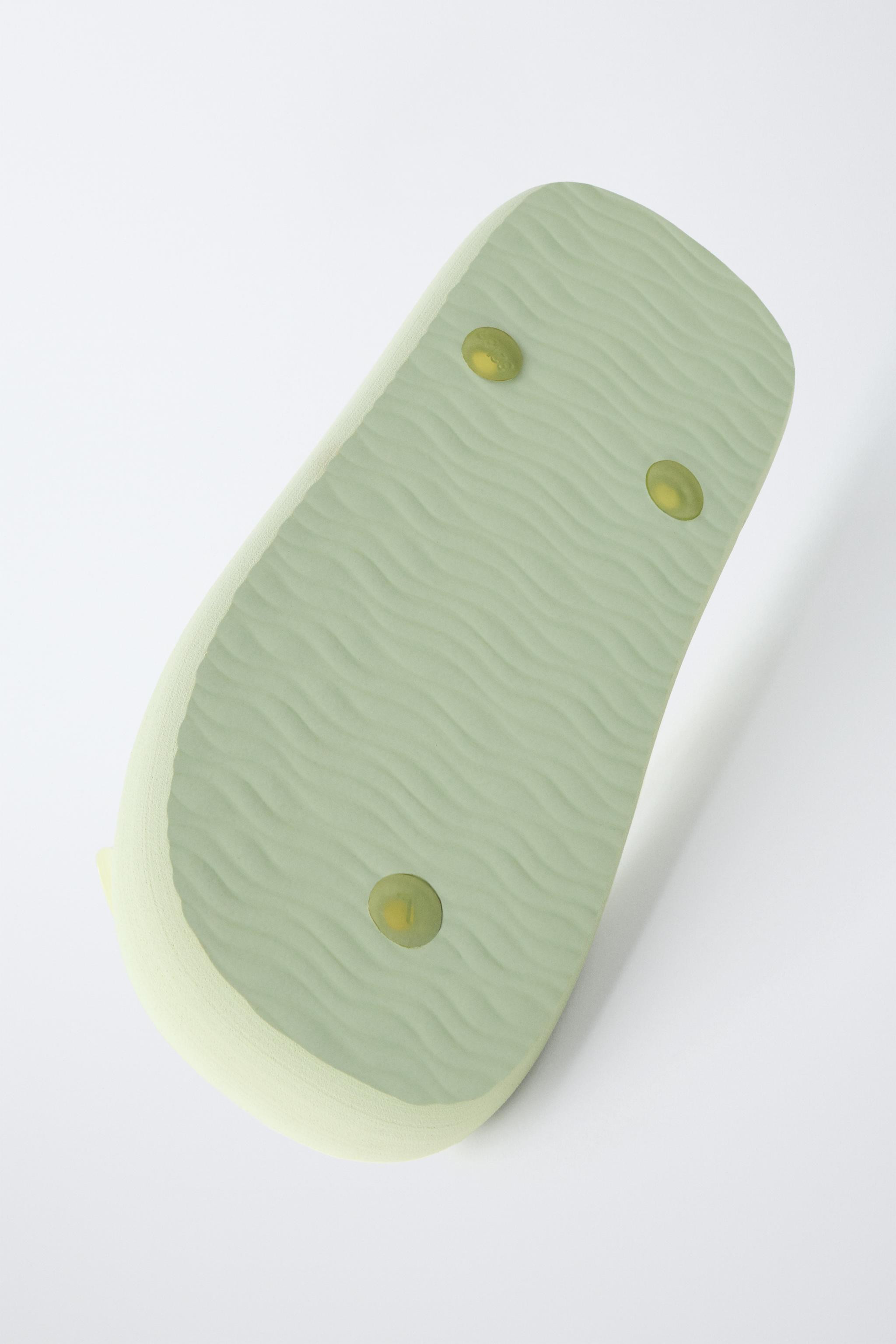 3D FLOWER POOL SLIDES | Zara US