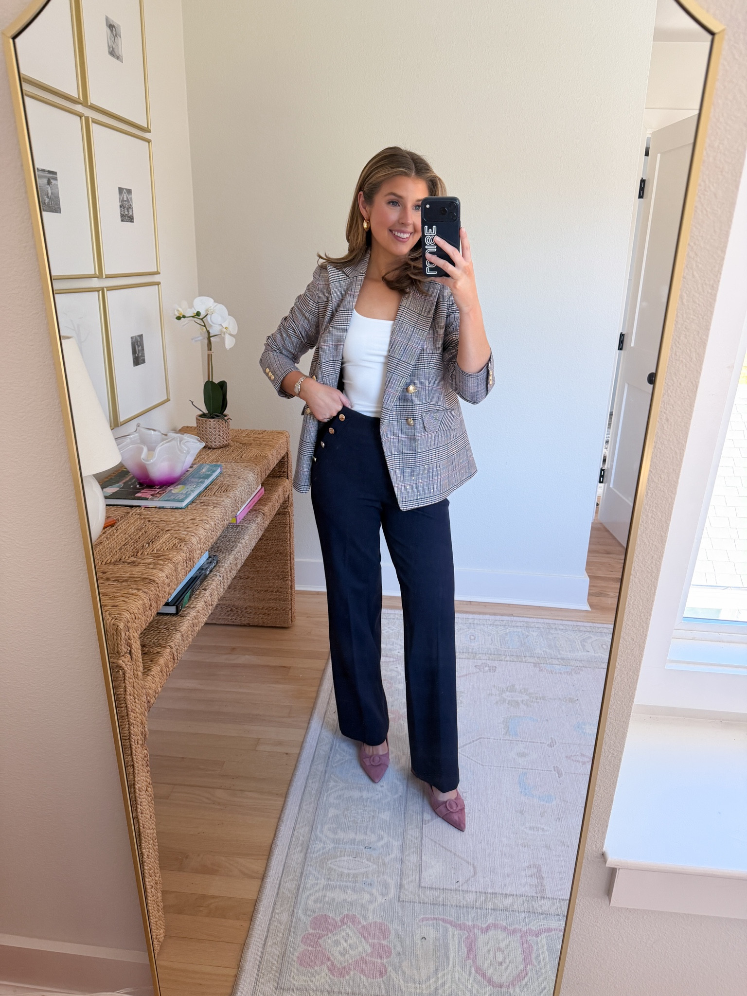 Workwear outfit idea! Wearing an XS/2