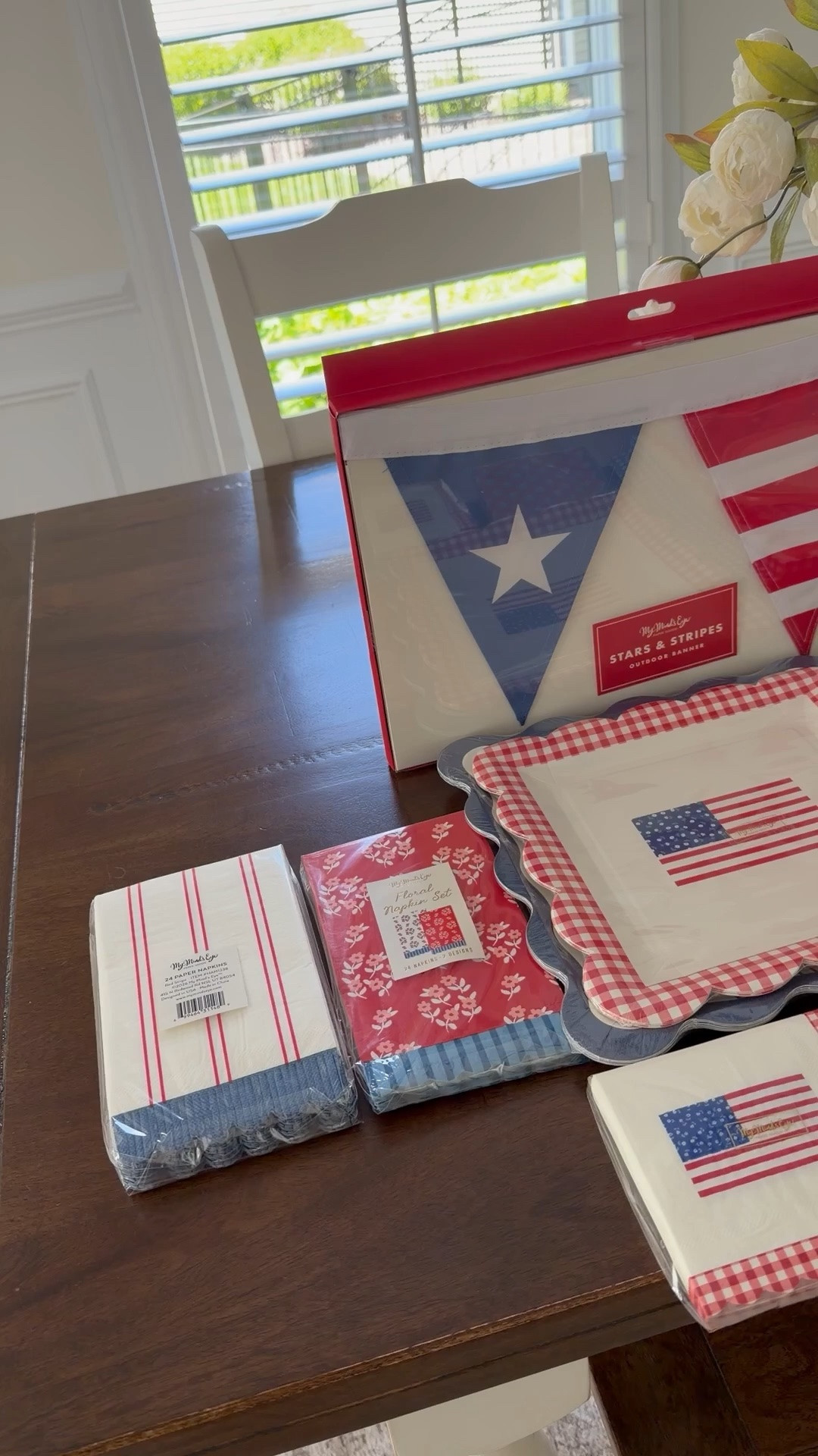 Fourth of July tablescape
Hosting must haves

#LTKSeasonal #LTKHome