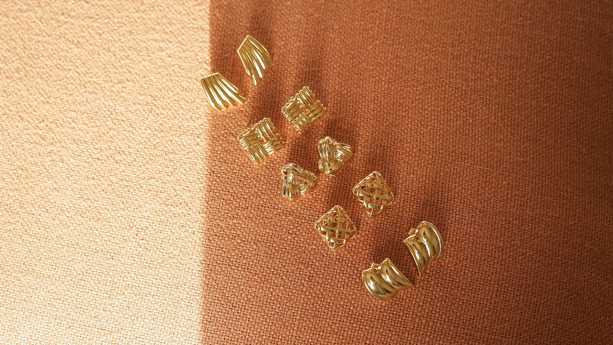 Polly Sayer Mini Lattice Stud Earrings 18c... | Daisy London Jewellery