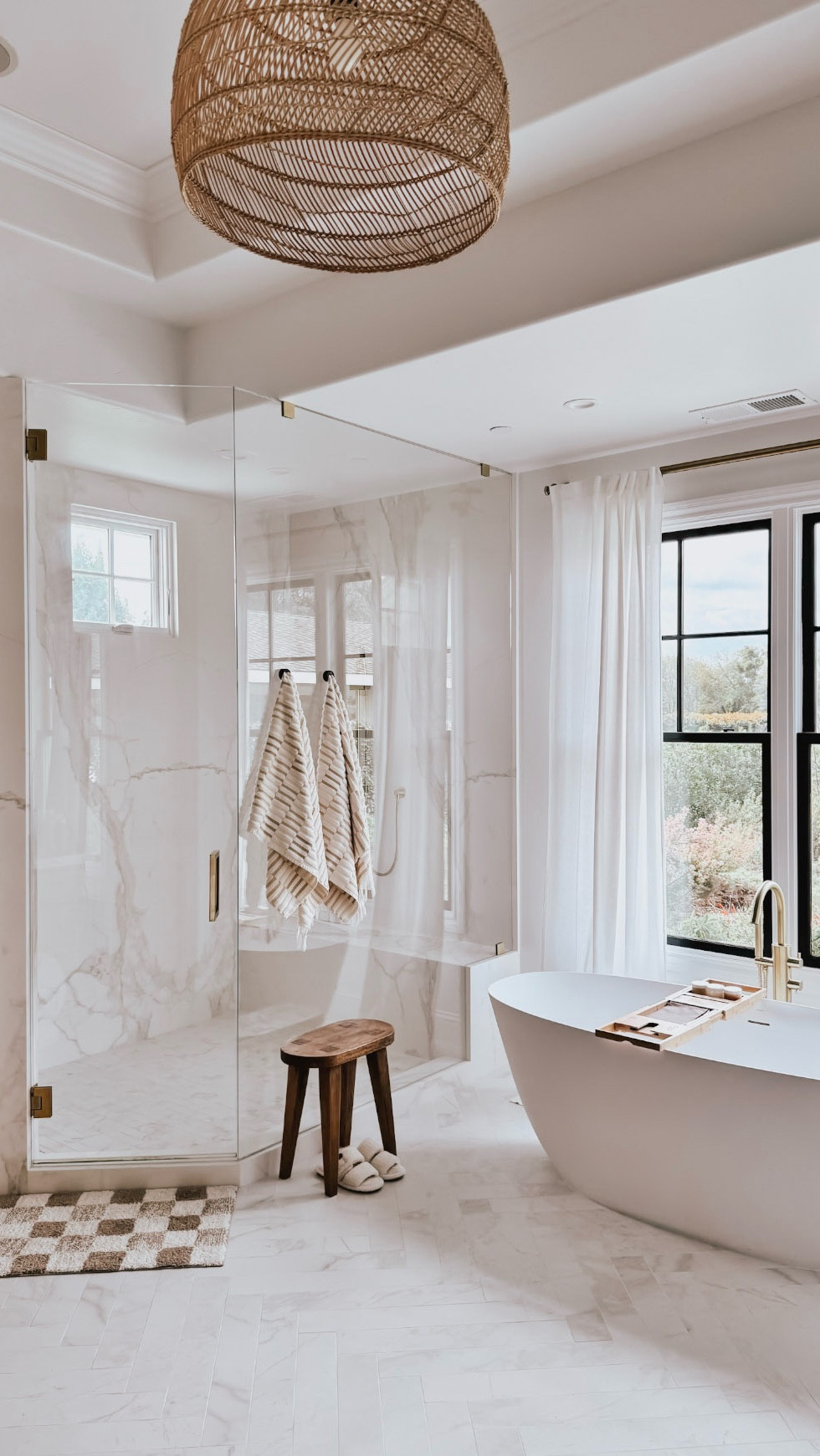 Luxury bubble spa bath mat elevates self-care time

#LTKselfcare #LTKHome