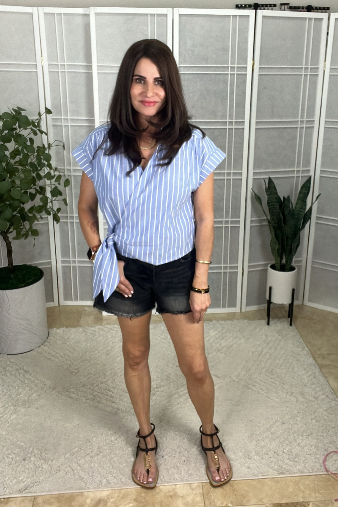 Top size sm
Shorts 00 

#LTKSeasonal #LTKunder50 #LTKsalealert