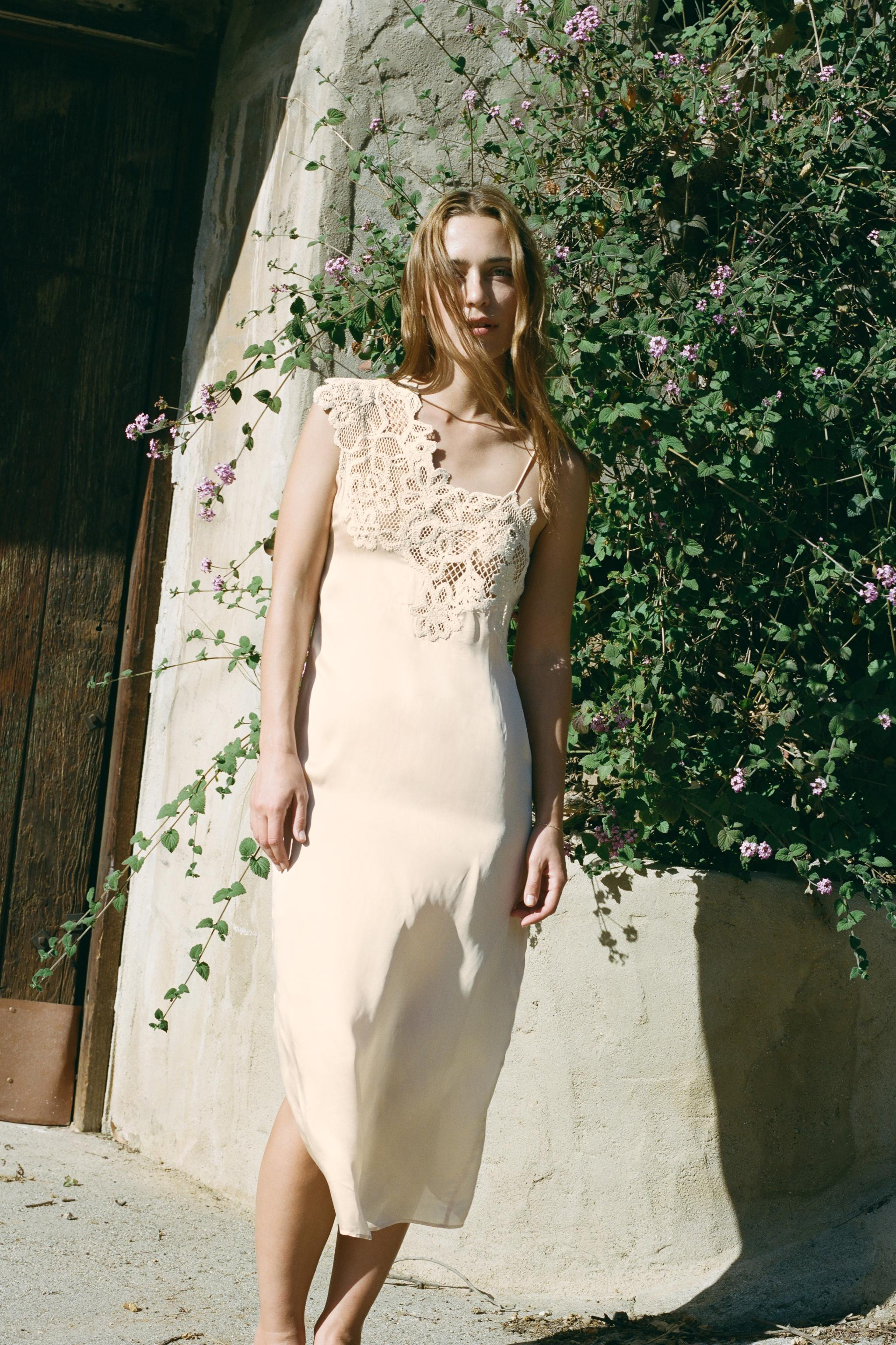 LIMITED EDITION ASYMMETRIC CROCHET DRESS | Zara US