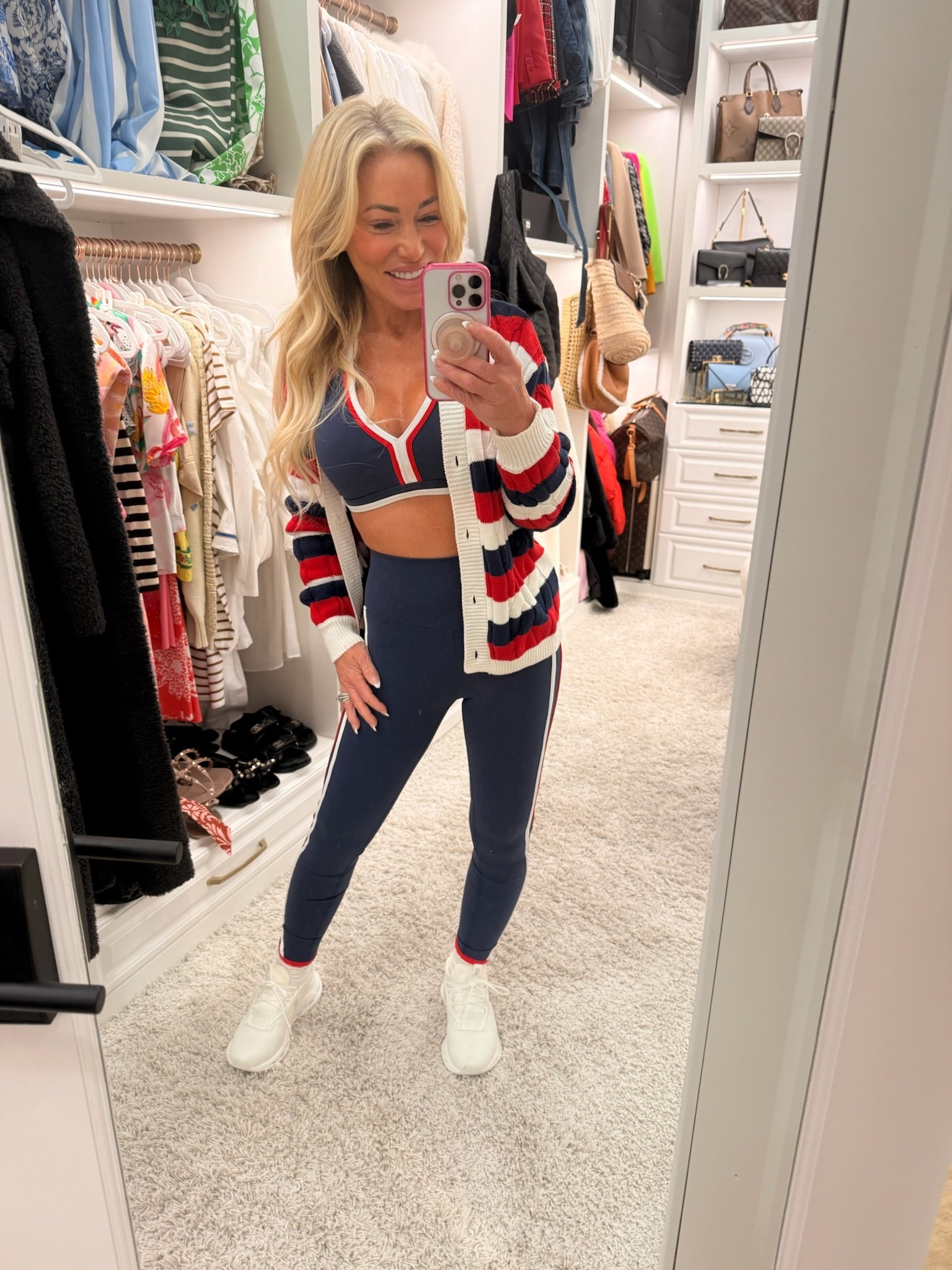 Come to the gym with me! 💖

#workout #activewear #gymoutfit

#LTKPetite #LTKActive #LTKStyleTip