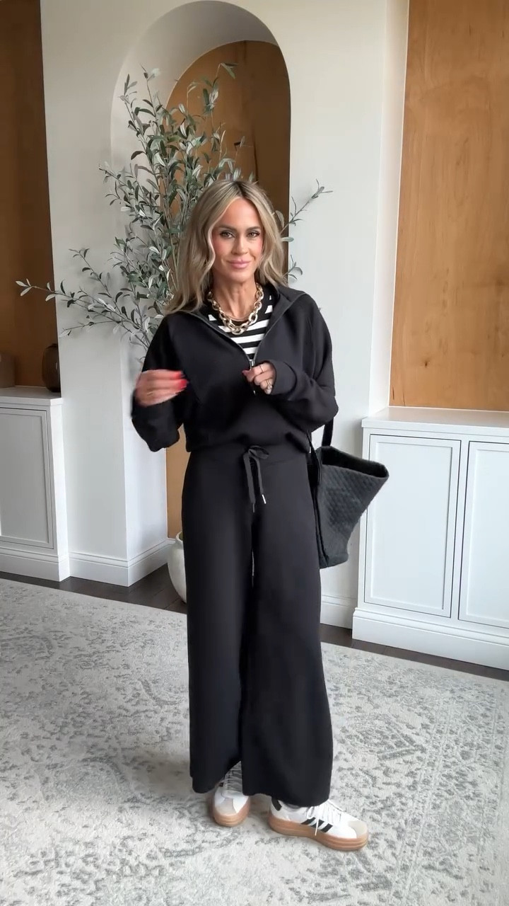 LTK SALE TIME- code for spanx is LTKSPANX 

My favorite elevated set for traveling or everyday mom life! The best fabric - also comes in length options! 

#airportoutfit #traveloutfits



#LTKootd #LTKgrwm #LTKmomlife