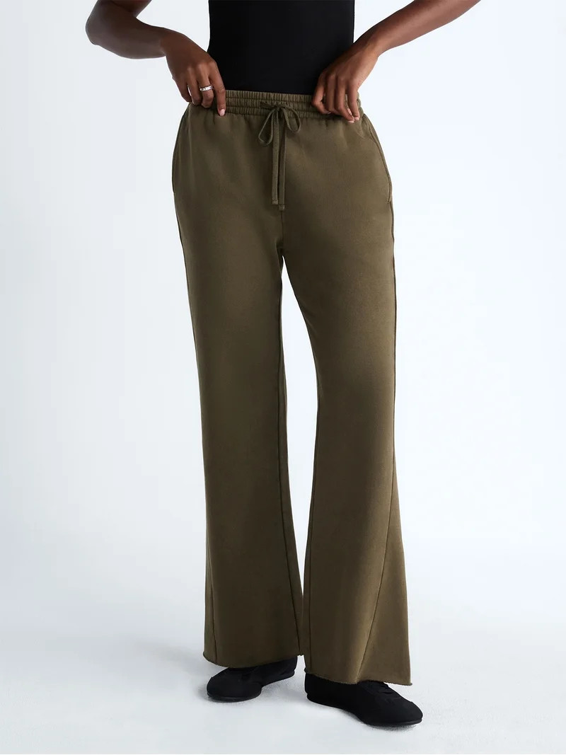Scoop Women\u2019s and Women's Plus Mineral Washed Fleece Flare Leg Sweatpants, Sizes XS-4X | Walmart (US)