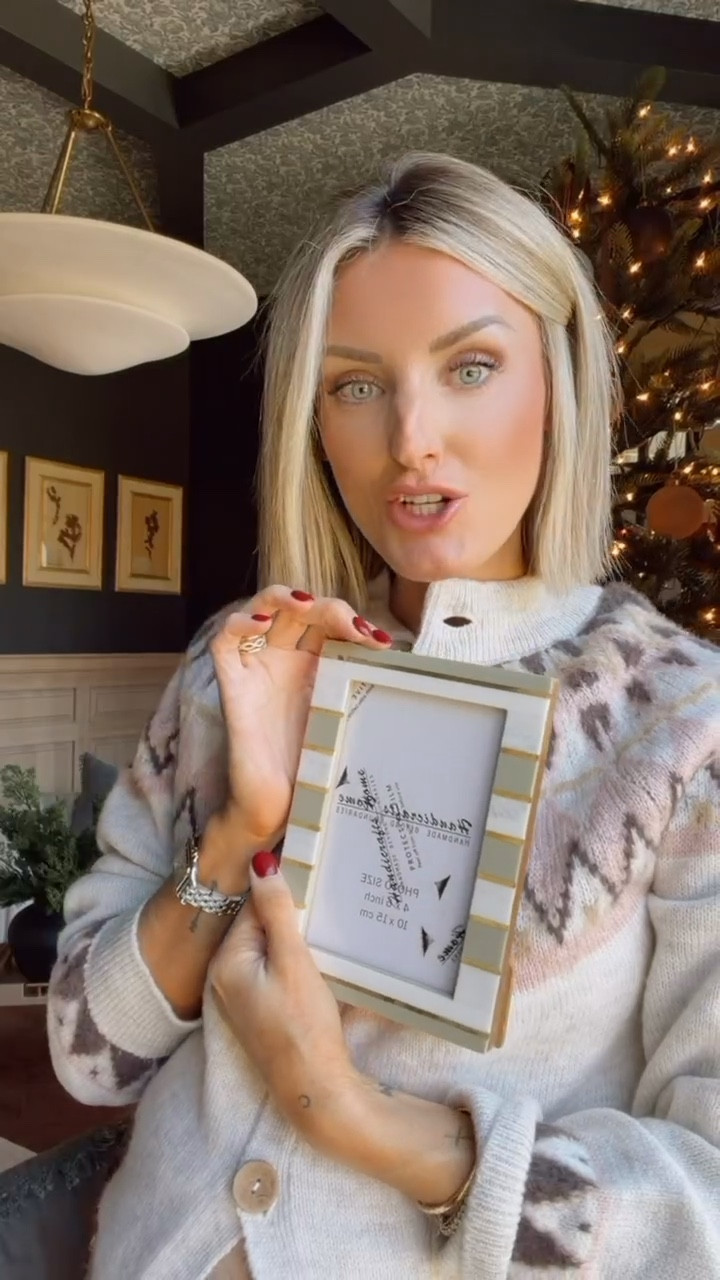 A frame is always a great gift! You could even fill the picture if you had like a family picture and gift it to your parents!

Loverly Grey, holiday gifts, frame, parent gift ideas, gift guide, friend gift ideas 

#LTKHoliday #LTKGiftGuide