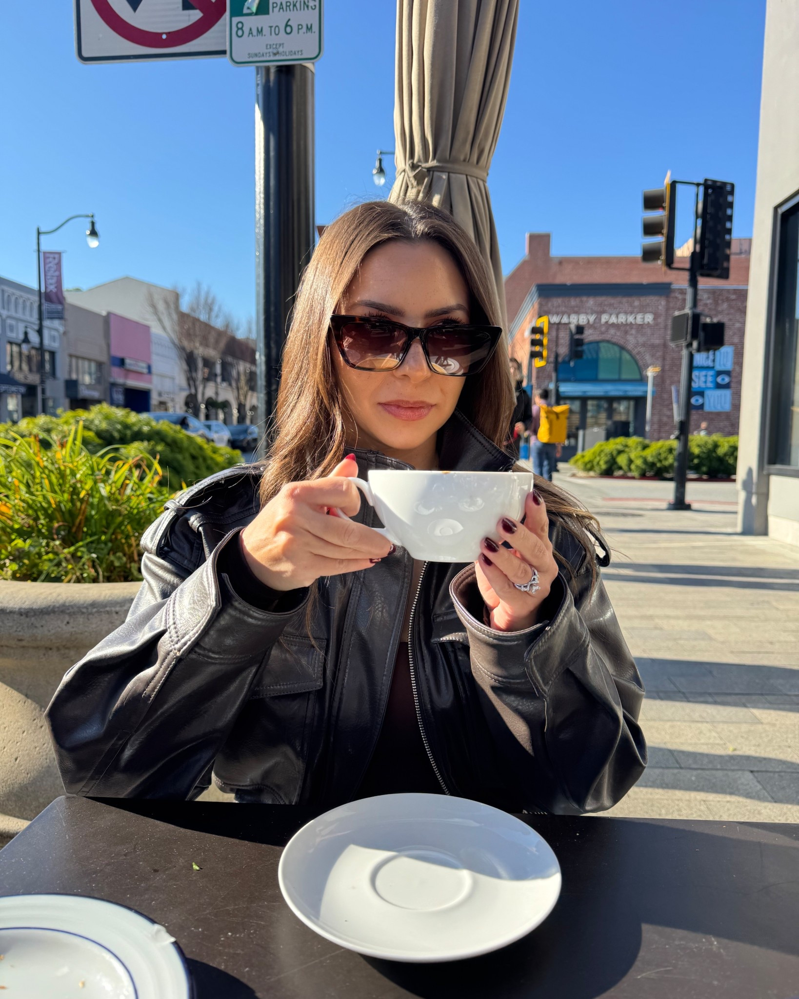 Dezi sunglasses
Zara faux leather jacket (4749/701/832, 4749/801/800)

Cat eye sunglasses, brown sunglasses, tortoise sunglasses, faux leather jacket, funnel neck jacket, coffee date


#LTKPetite #LTKdayinmylife #LTKSeasonal