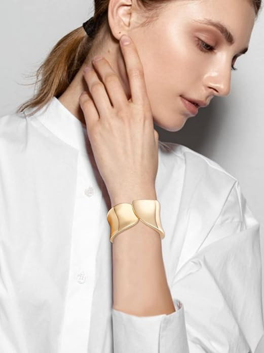YANCHUN Gold Cuff Bracelets for Women Gold Chunky Bracelets Chunky Gold Bangle Bracelets Gold Pol... | Amazon (US)