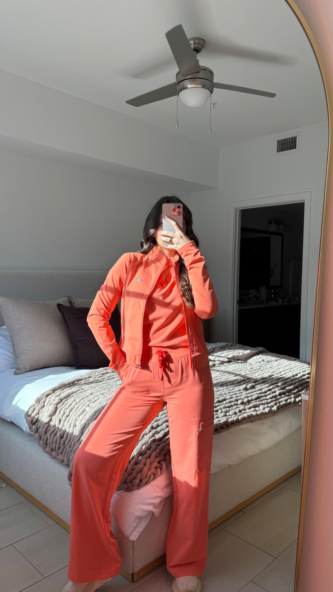 The IT girl summer Figs scrubs 
Reference: weight 125 pants and top XS jacket S
#figsscrubs #wearfigs #figs #scrubstyle #nurseoutfits #doctoroutfits

#LTKSaleAlert #LTKWorkwear #LTKSummerEdit