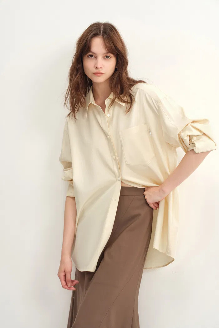 Nicole Pleated Sleeve Oversized Shirt in Cotton Plain Weave | Fabrique