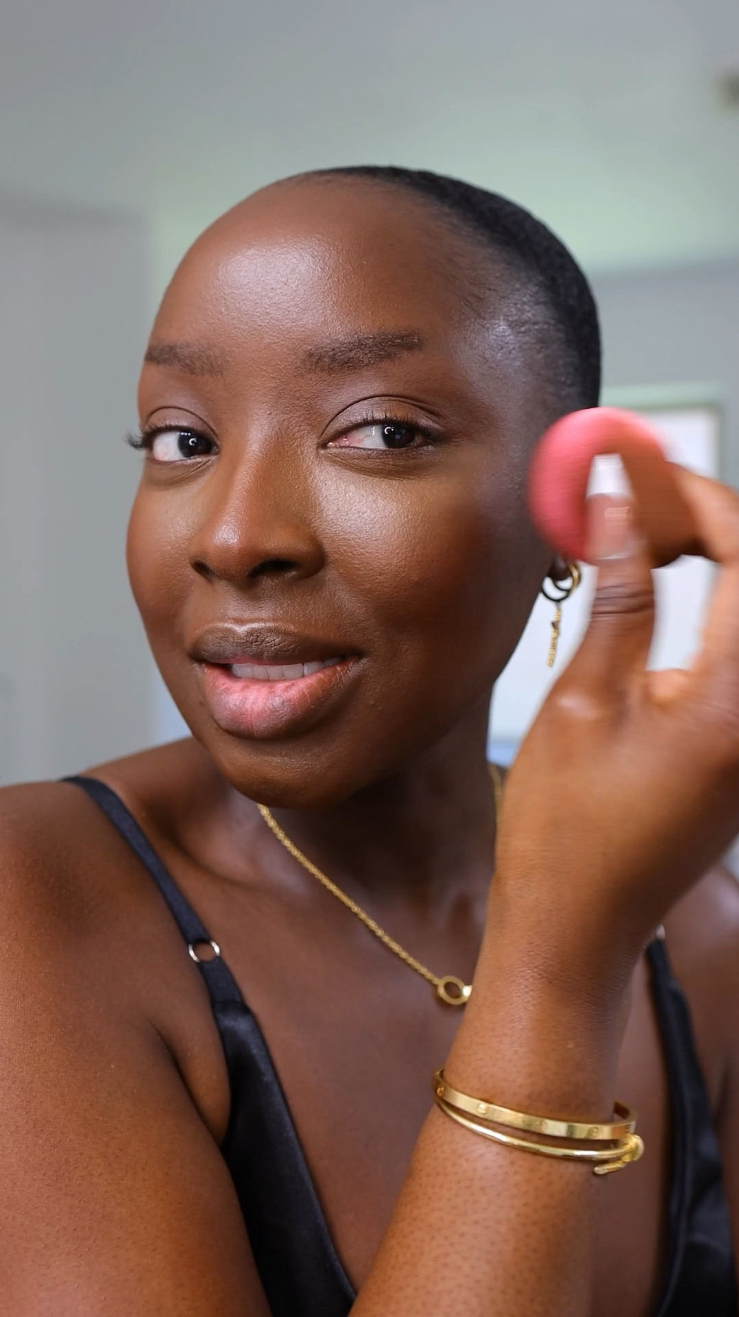 ORANGE or PINK? Which color do you normally wear for blush? I've been playing in pink alot more lately, but orange will alway have my heart!

#makeup #makeupforblackwomen #blushfordarkskin #sephorafavorites #sephorasavingsevent

#LTKVideo #LTKxSephora #LTKbeauty
