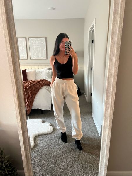 These Nike sweatpants are a VIBE. I got a size small & they fit perfectly oversized 🫶 They are on sale at scheels right now 🖤

#LTKsalealert #LTKfindsunder50