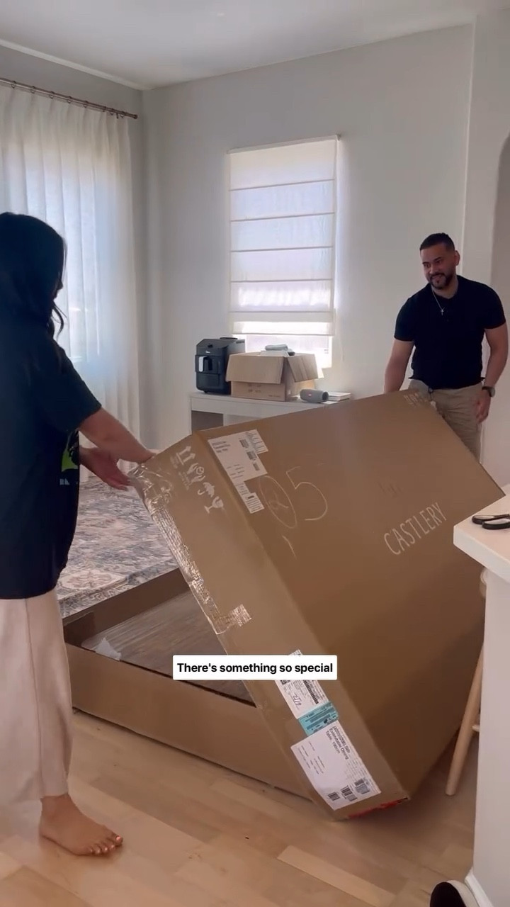 Dining table from @castleryus 
Chairs from @wayfair 

Fixing up my first home 🙏🏻 Follow along for updates and watch this house become home ♥️
>>>>>>

#sacramentorealtor #homerenovation #diyhome #homeimprovement #sacramentoproud #diningtable #sacramentoliving #homedesign #homeimprovement #homebeforeandafter #homereno

#LTKHome