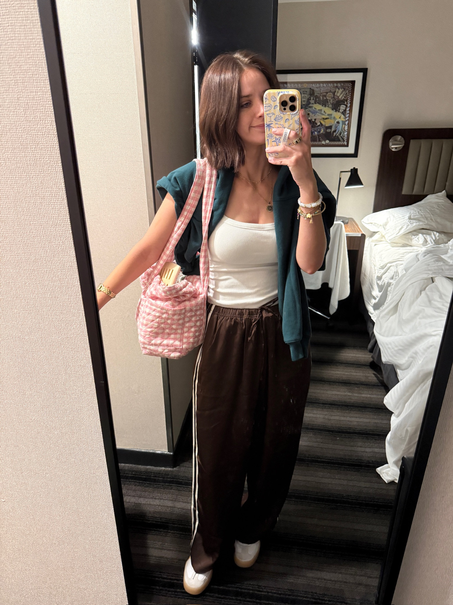 Bye NYC! ✈️🌆🍎

Tts: small

Suuksess, old navy pants, gap, Anne Klein watch, travel outfit inspo, travel outfit, Hallie Ragan