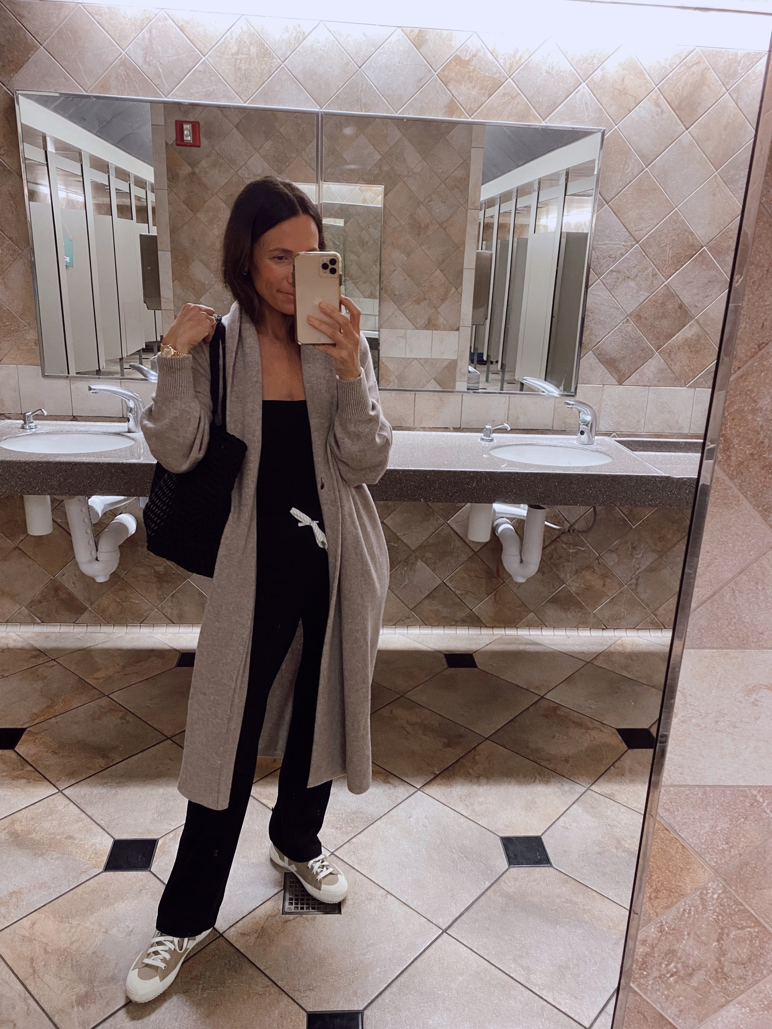 Fall/winter travel outfit 

#LTKtravel #LTKstyletip