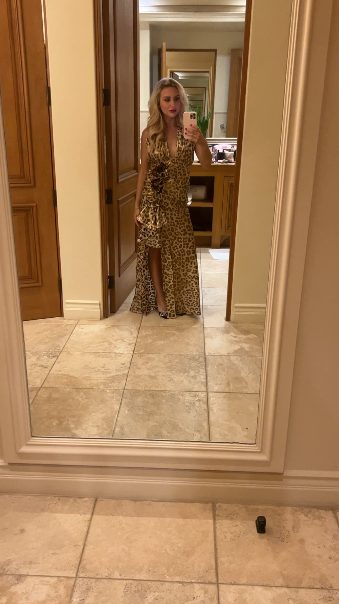 Another gala look 💋 size xs

#LTKparties #LTKbeauty #LTKVideo