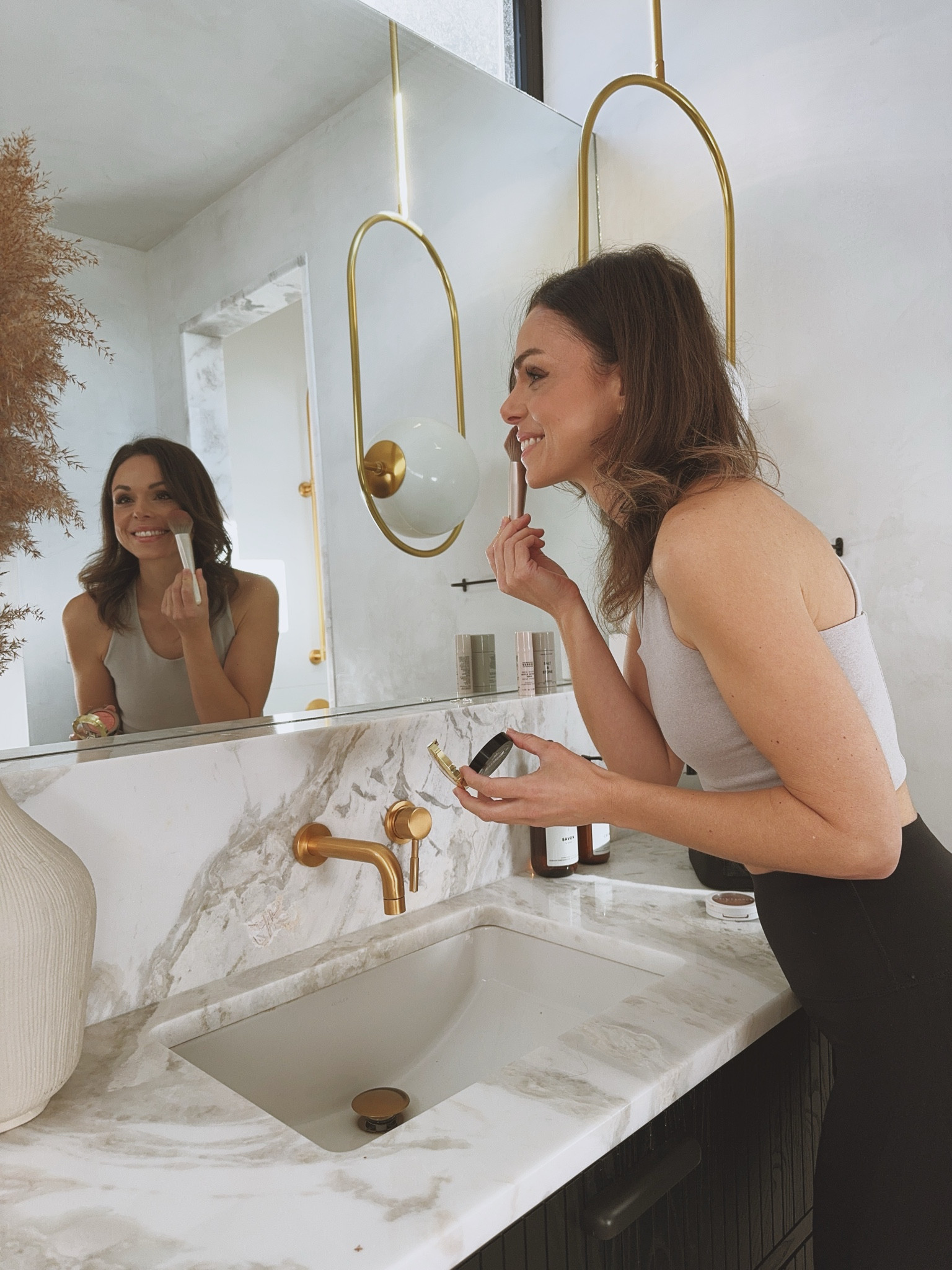 My Morning Routine for energy through the day. 

No caffeine for 90 minutes 
Sunlight for ten minutes before lunch. 
Savoury, protein rich breakfast.
Workout. (Pilates, Weights or Yoga).
Shower, make up and dressed for the day. 🥰


Make up 
Workout Outfit 
Wall Mounted Faucet 
Hand Soap

(Actual Faucet is Jaclo.) 

#LTKActive #LTKBeauty #LTKOver40