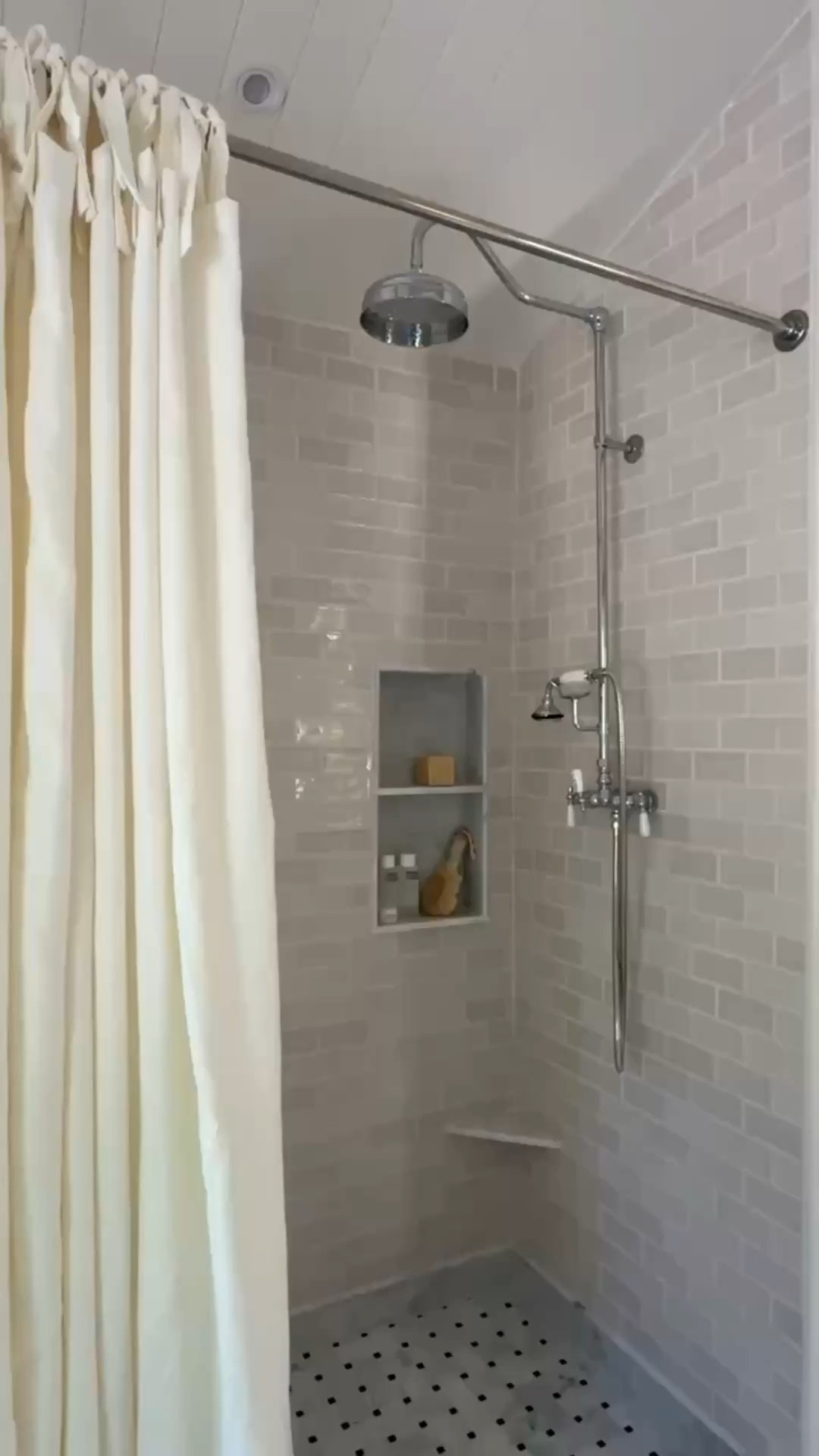 Shower details!

#LTKHome #LTKgrwm #LTKmorningroutine