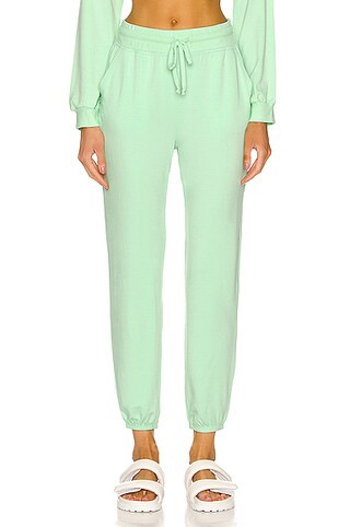 Beyond Yoga Week Ender Pant in Pistachio | FWRD | FWRD 