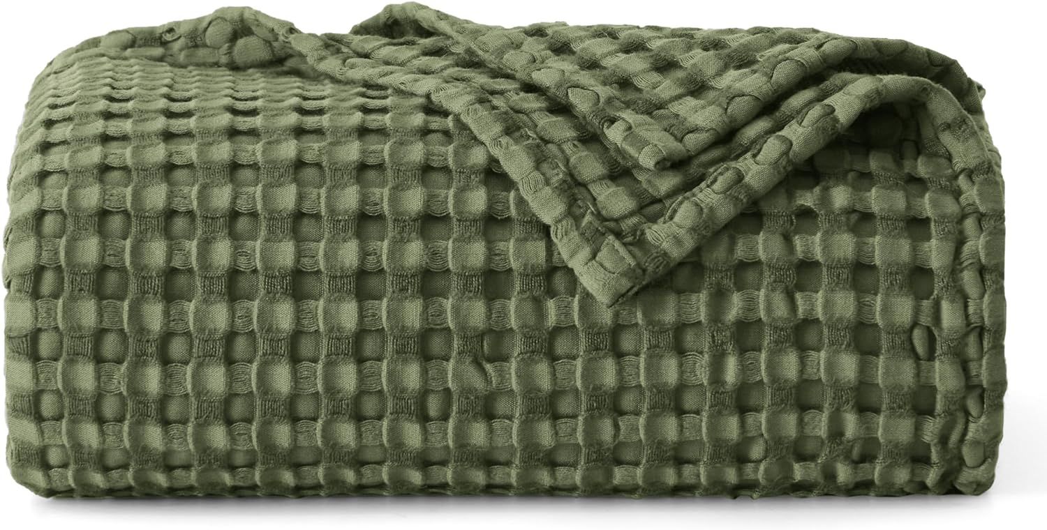 Bedsure Cooling Cotton Waffle Twin XL Blanket - Lightweight Breathable Blanket of Rayon Derived f... | Amazon (US)
