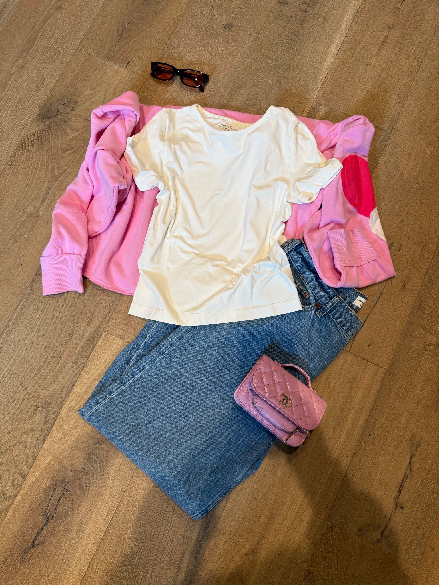 Tried and loved this white basic tee from Oeak. On Amazon for under $20🤍

Top:  medium 

Dressupbuttercup.com #dressupbuttercup #dederaad


#LTKootd #LTKValentine #LTKmomlife