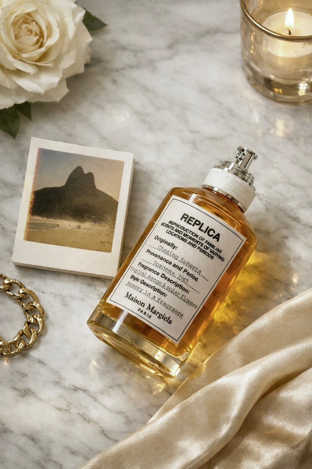 Mango 🥭 
Sandalwood 🪵

