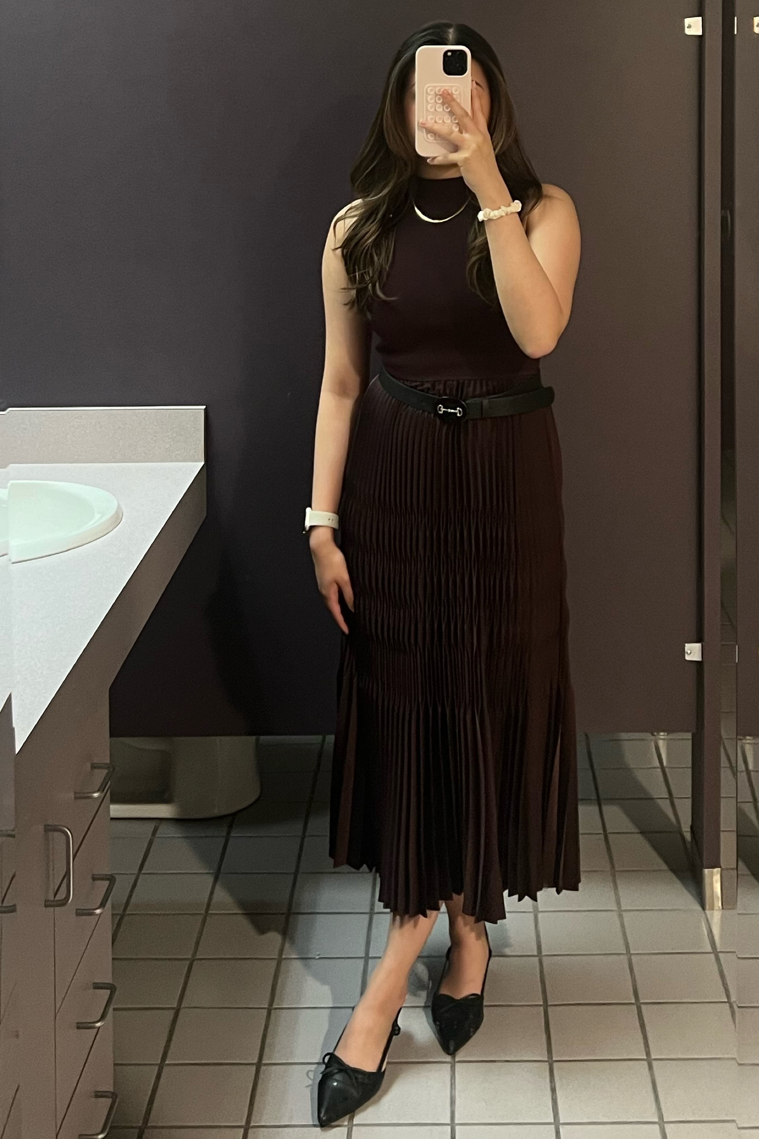 cute corporate outfits! 

Theory Women's Burgundy Dress. Pleated along an A-line silhouette, this sleeveless dress is designed with a turtleneck. This midi length style combines a slim-fitting rib knit with our recycled satin woven from post-consumer materials with a subtle texture. 

Black kitten bow heals from Amazon!


#LTKWorkwear #LTKFindsUnder100 #LTKStyleTip