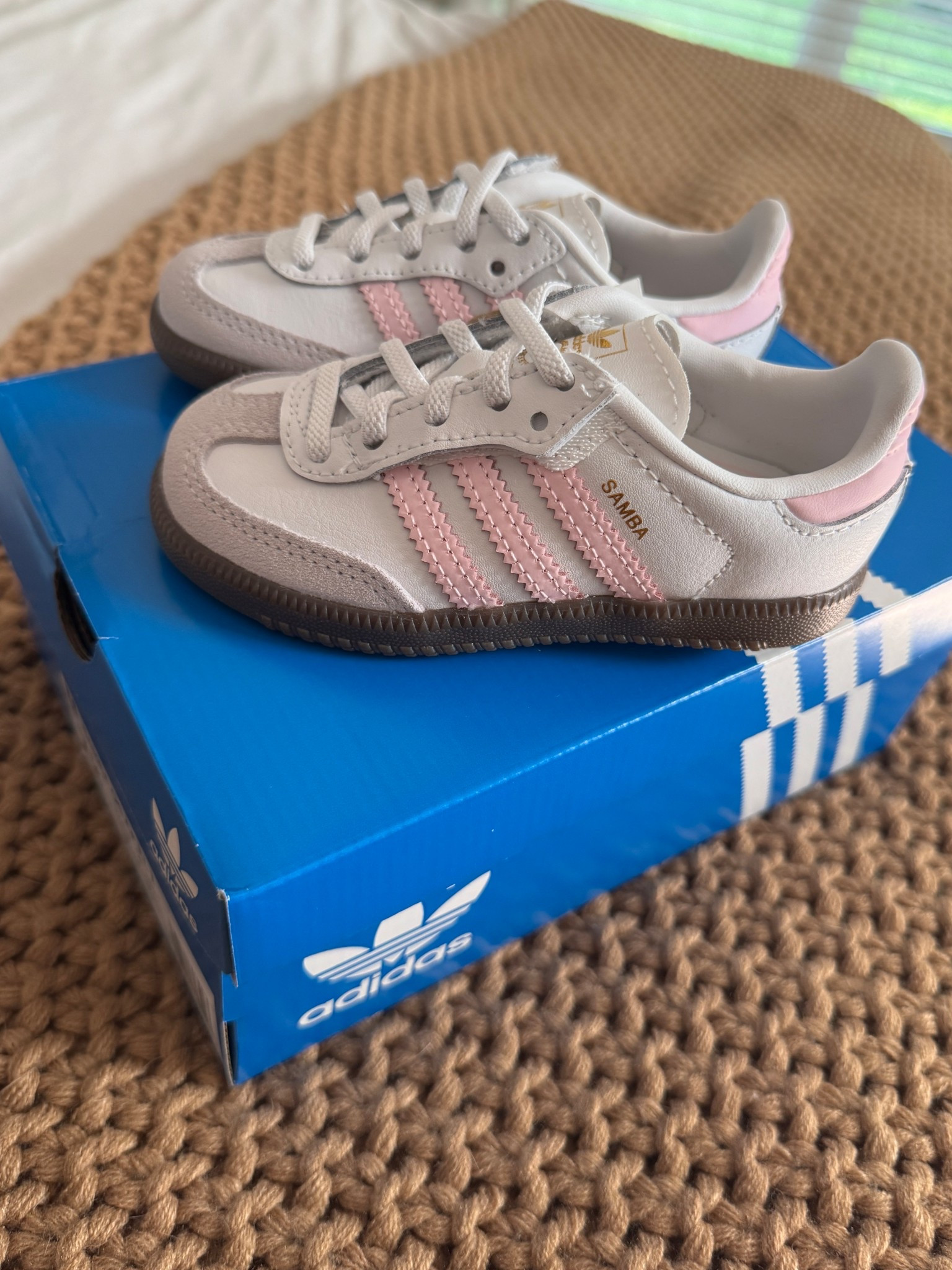 Toddler girl fall sneakers! Sambas for fall with Velcro closure 

#LTKShoeCrush #LTKKids #LTKU